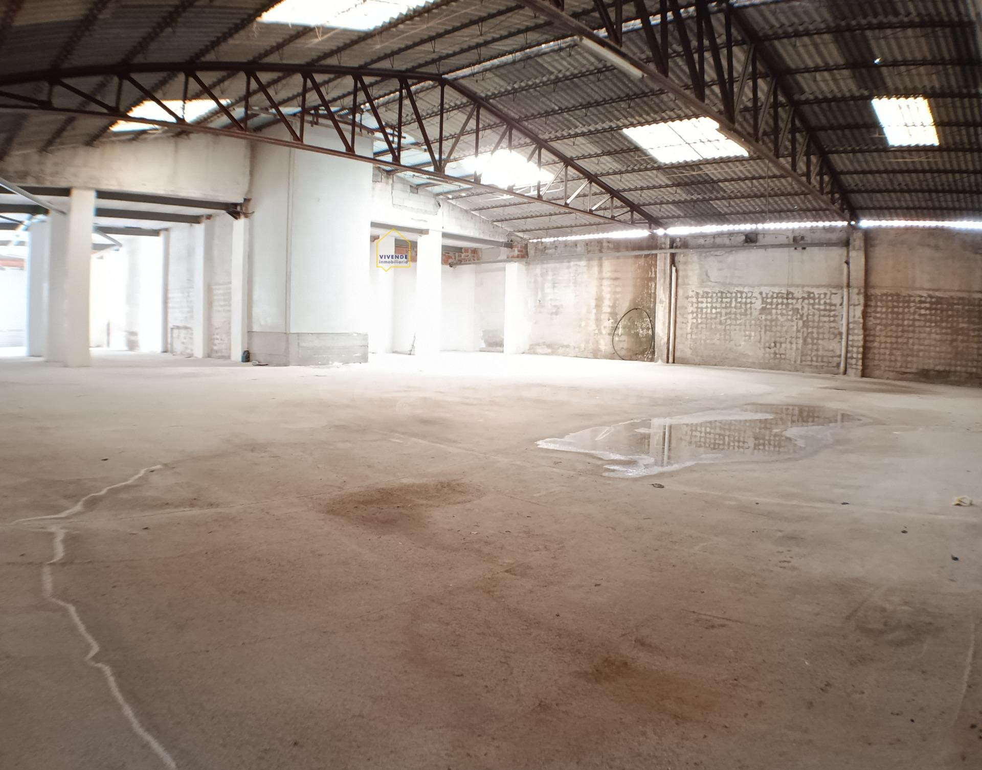 Nave industrial, de grandes dimensiones, en el centro de Lor - foto 2