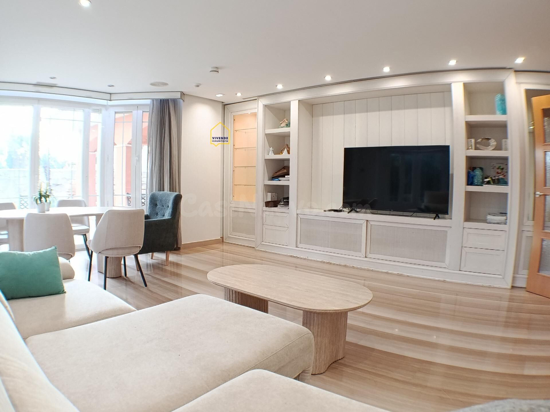Chalet en las Alamedas, con ascensor SPA y piscina privada, centro de Lorca.