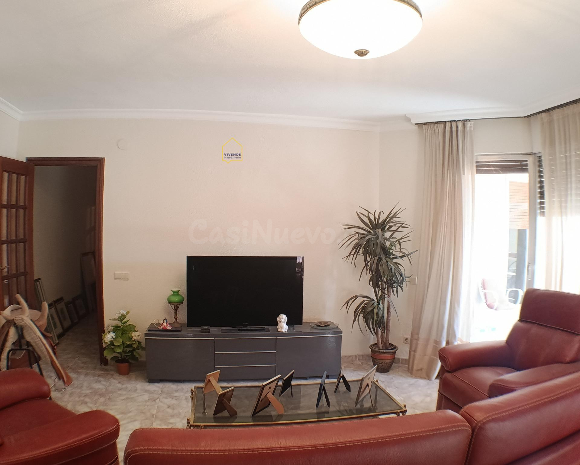 Piso de 4 dormitorios, terraza y garaje, en el centro de Lorca