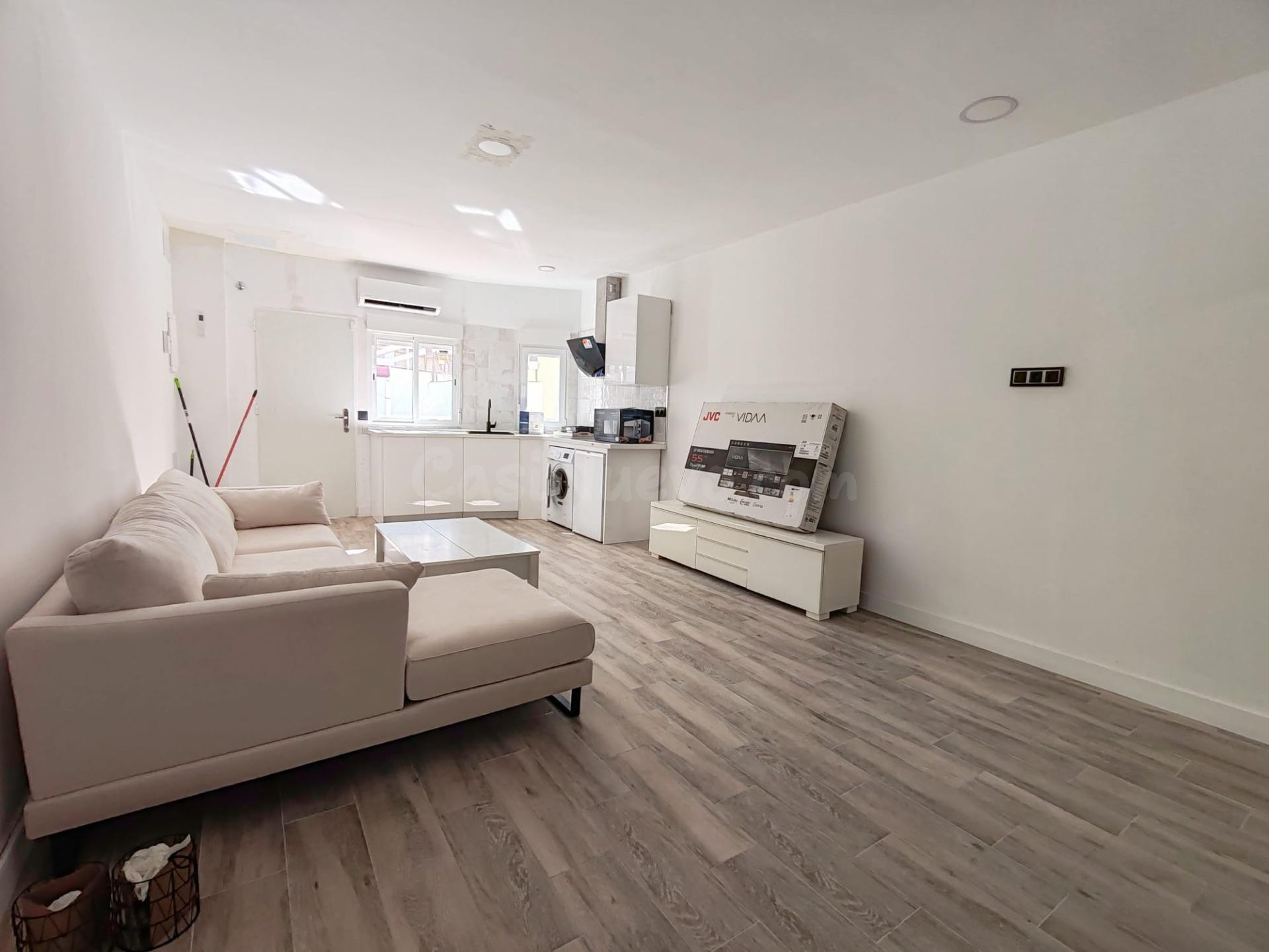 Local Convertido en Vivienda - DIVIDIDO EN DOS ESTUDIOS