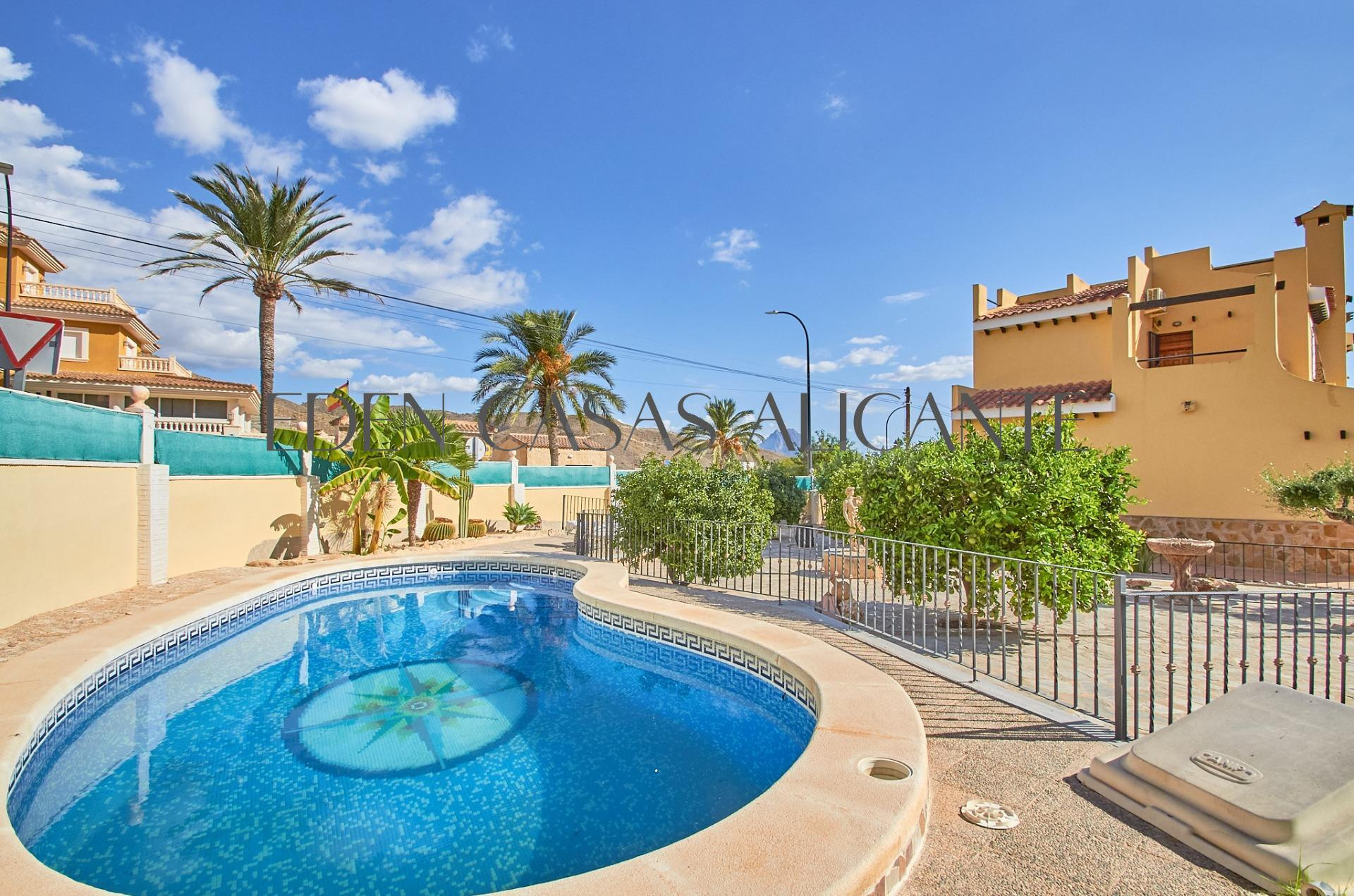 REF 01448 Villa independiente - El Campello