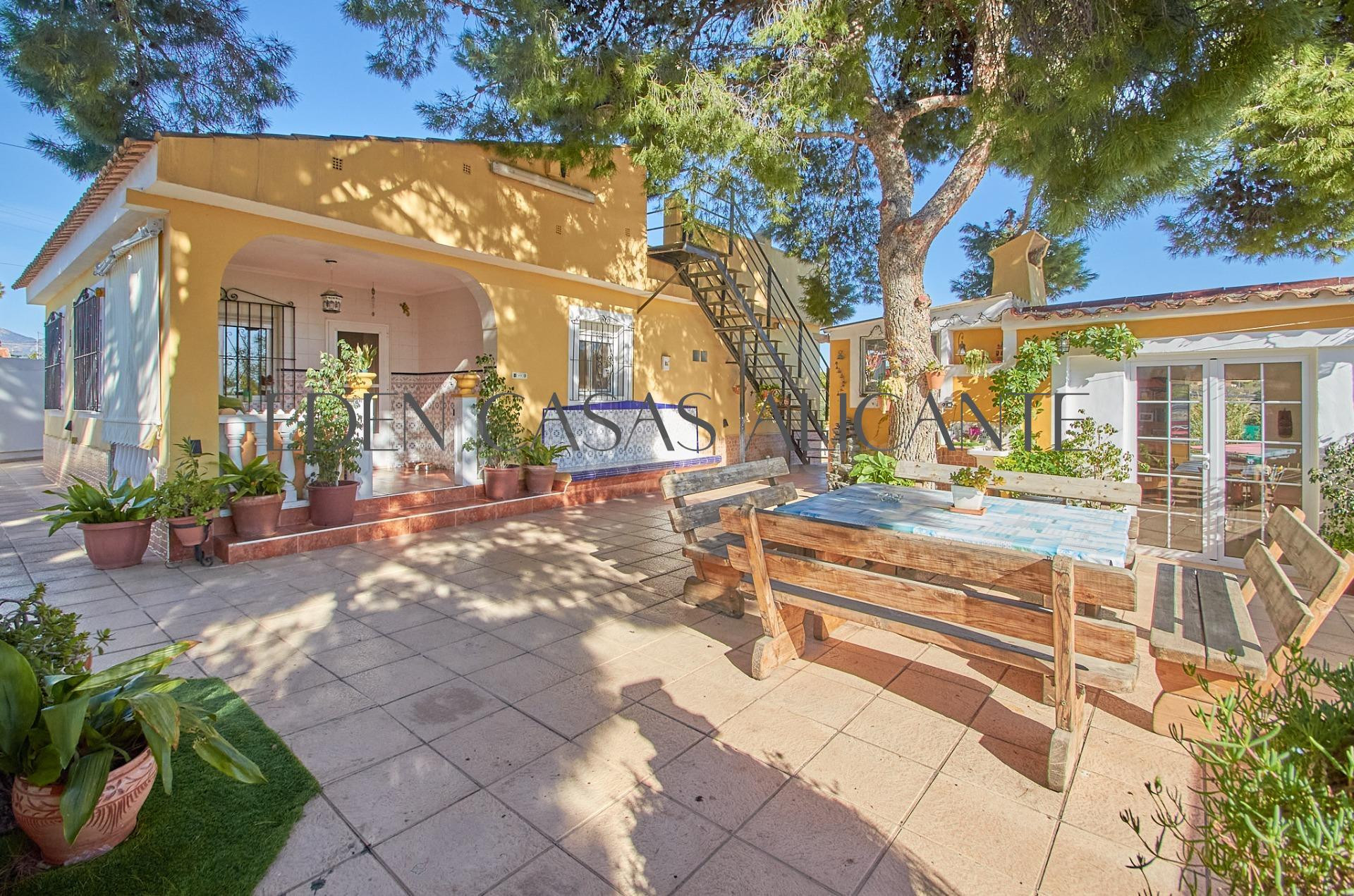 REF 01469 Chalet independiente - Moralet