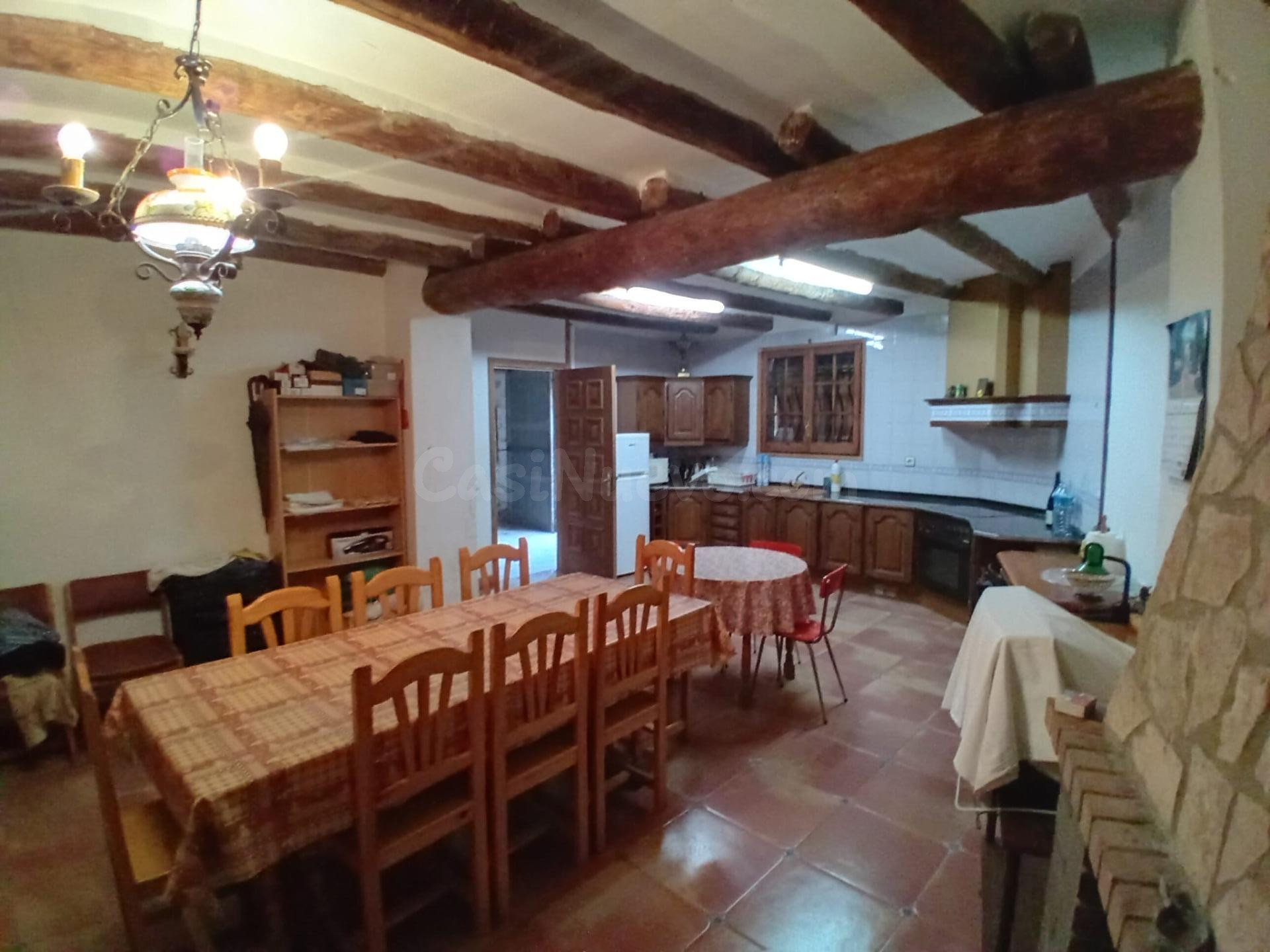 CASA CON ALMACÉN EN ALCARRÀS - foto 3