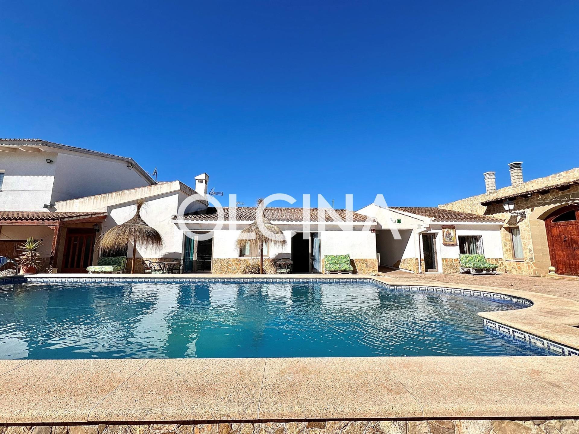 Exclusivo Hotel en Castalla: Hotel Artmonia, un refugio de lujo y confort