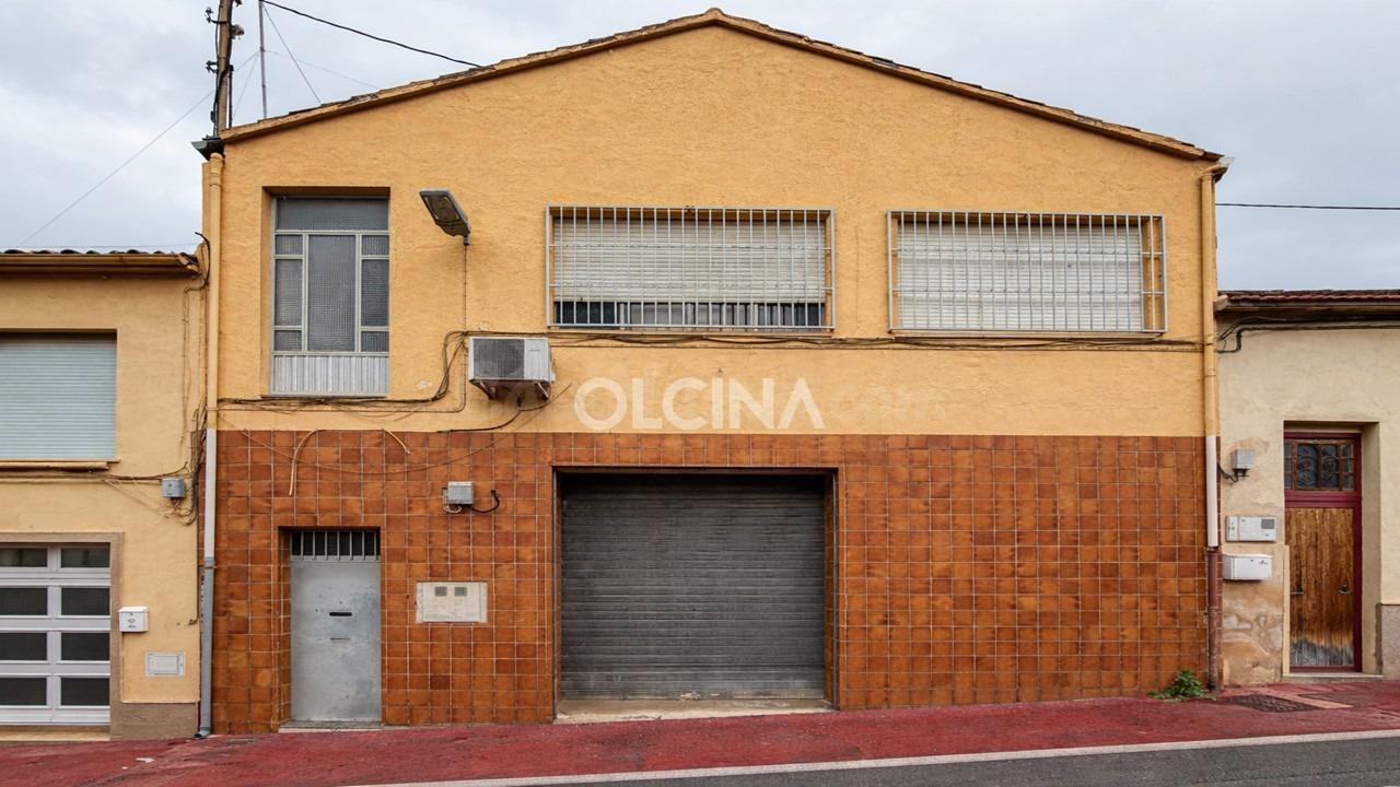 Exclusiva Nave Industrial en Alcoy - Oportunidad Única
