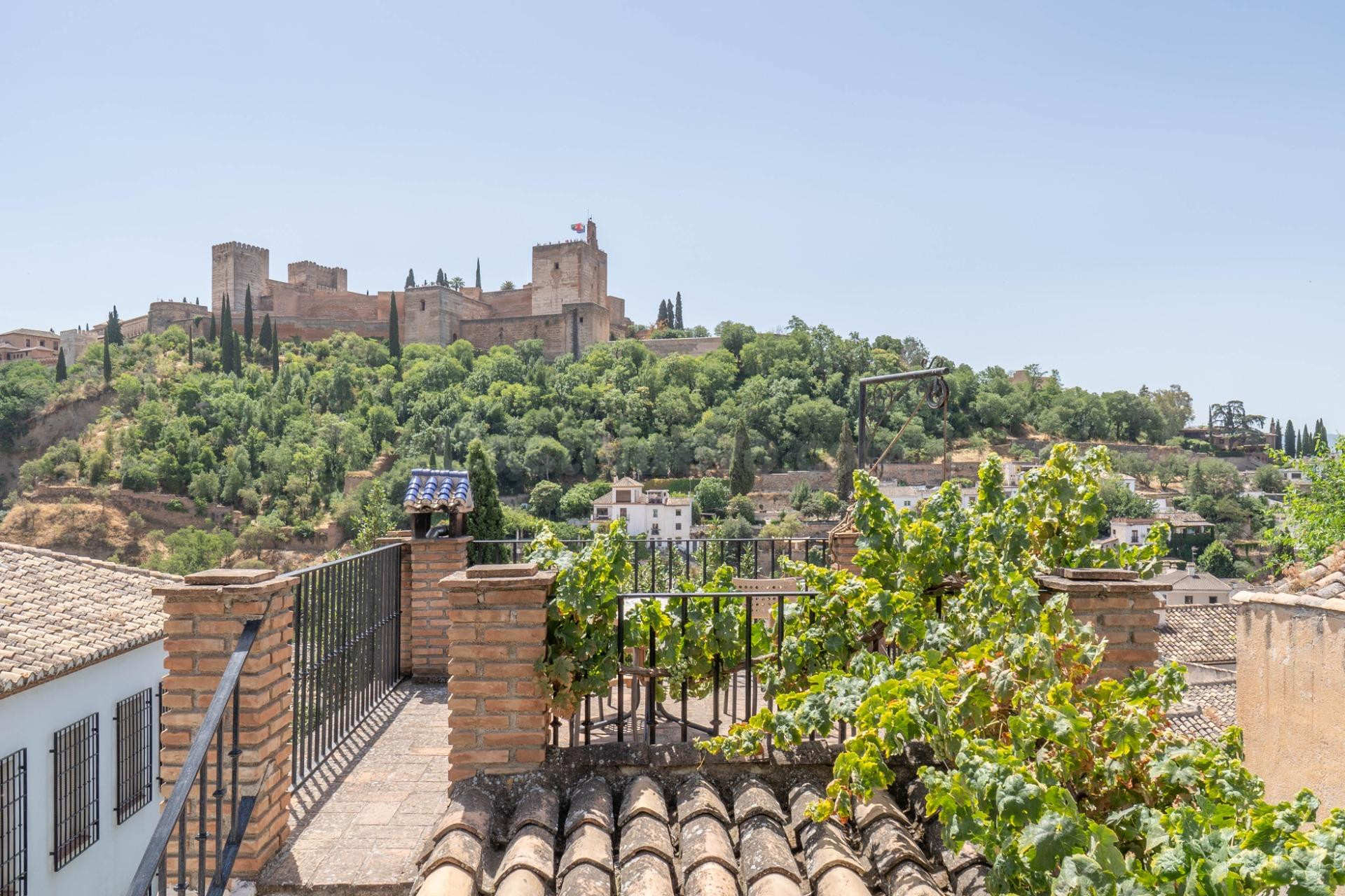 Dos maravillosas casas en el Albaicín con vistas panorámicas a la Alhambra