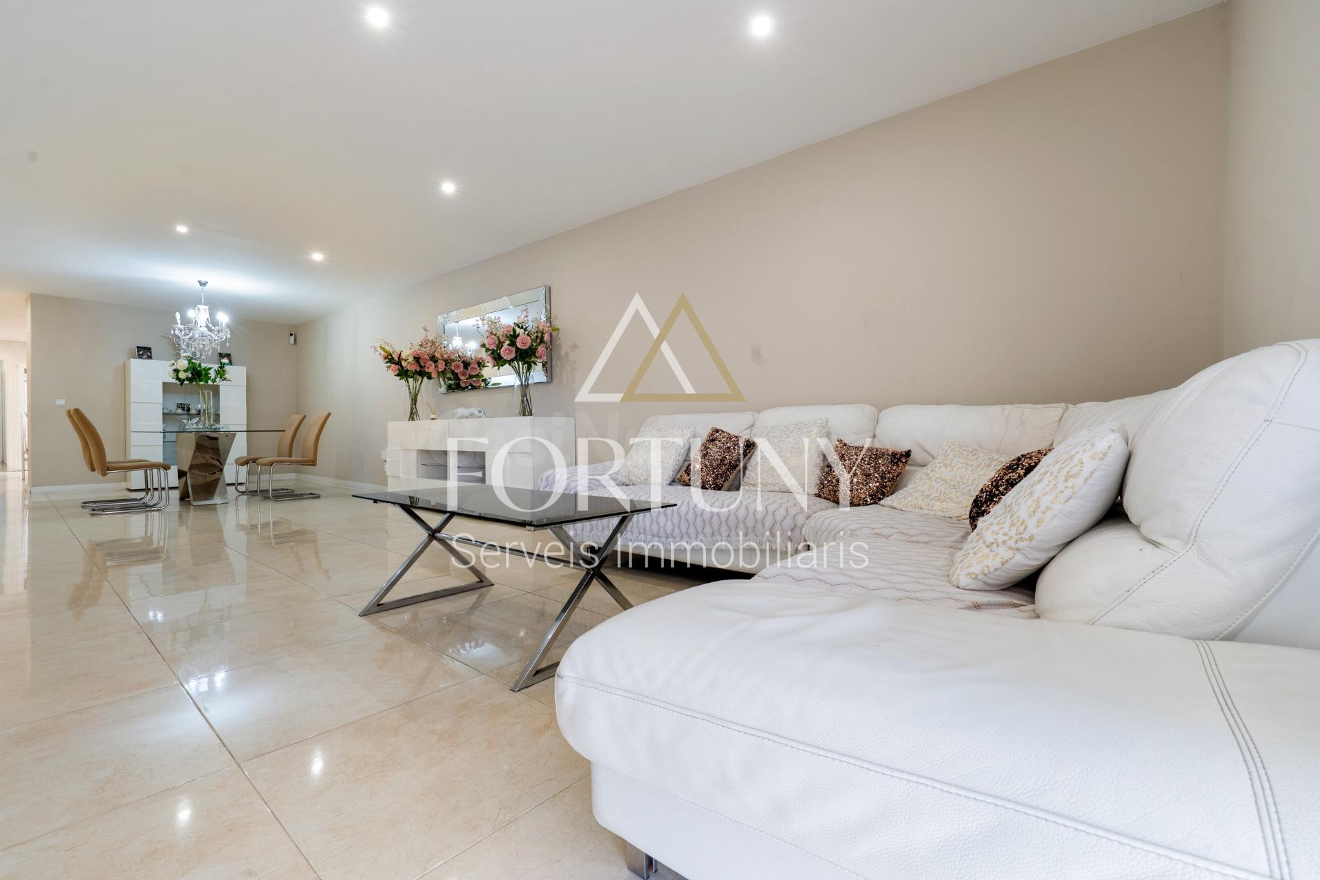 Casa adosada en venta en Calle Sant Vicenç, Constanti. - foto 4