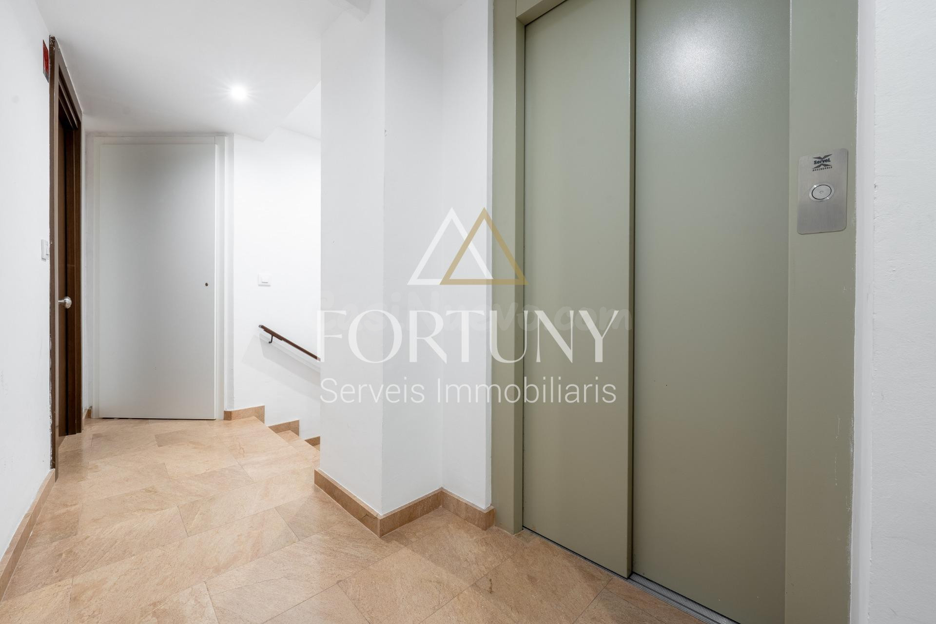 Piso en venta en Calle Santa Anna, Reus. - foto 3