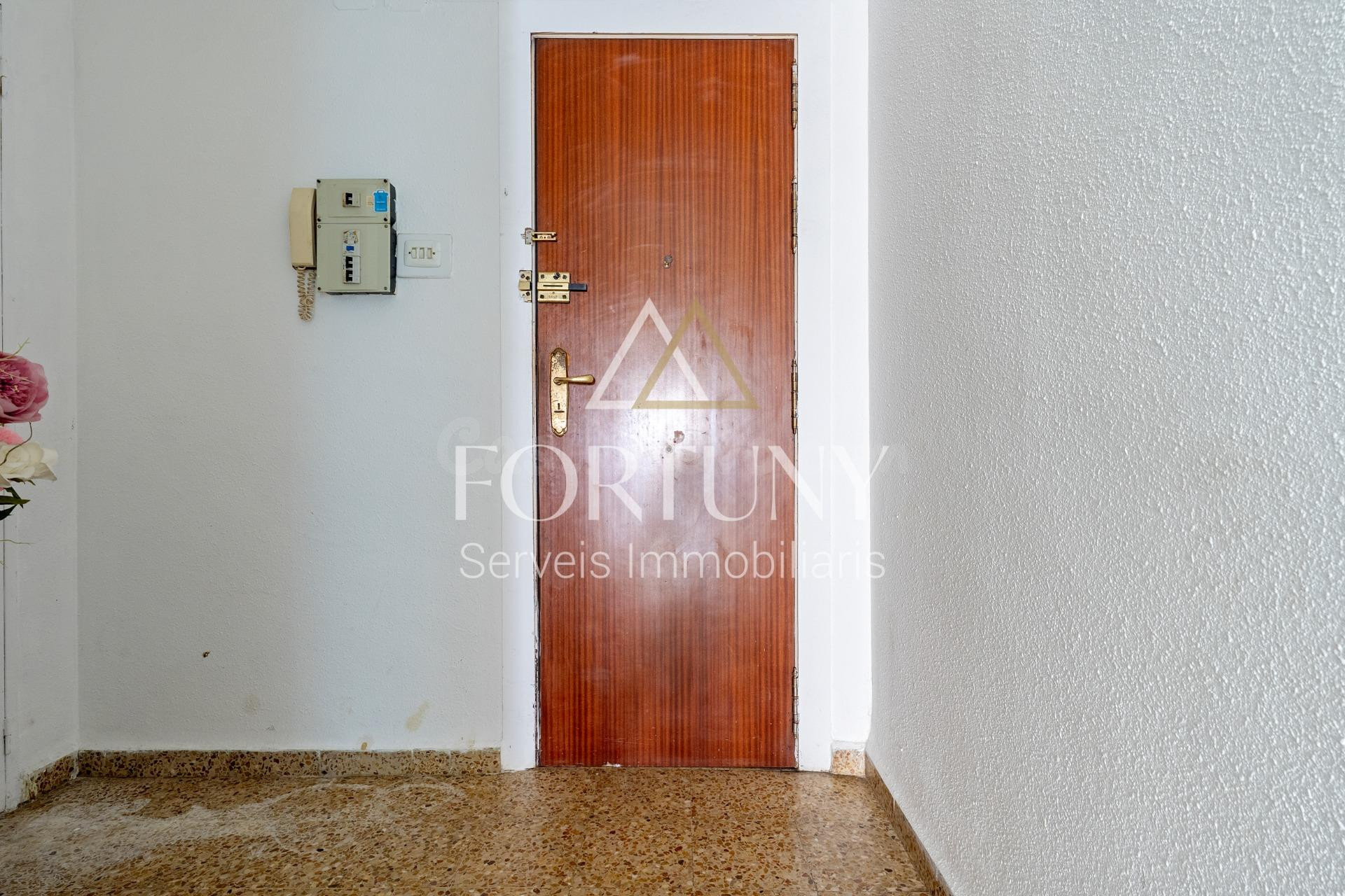 Piso en venta PARA INVERSORES, Calle Jurats en Reus. - foto 2