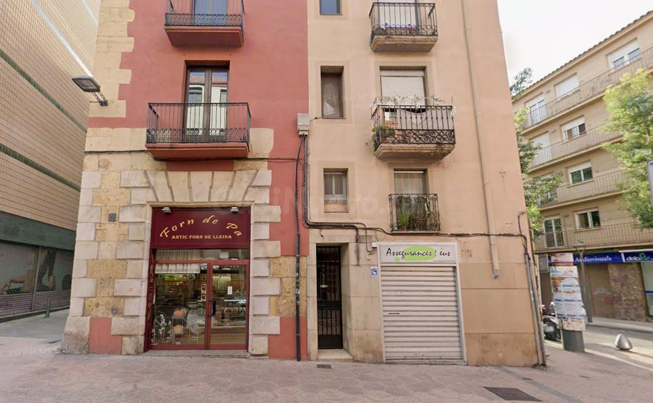 Local comercial en Calle Raval Robuste, Reus.