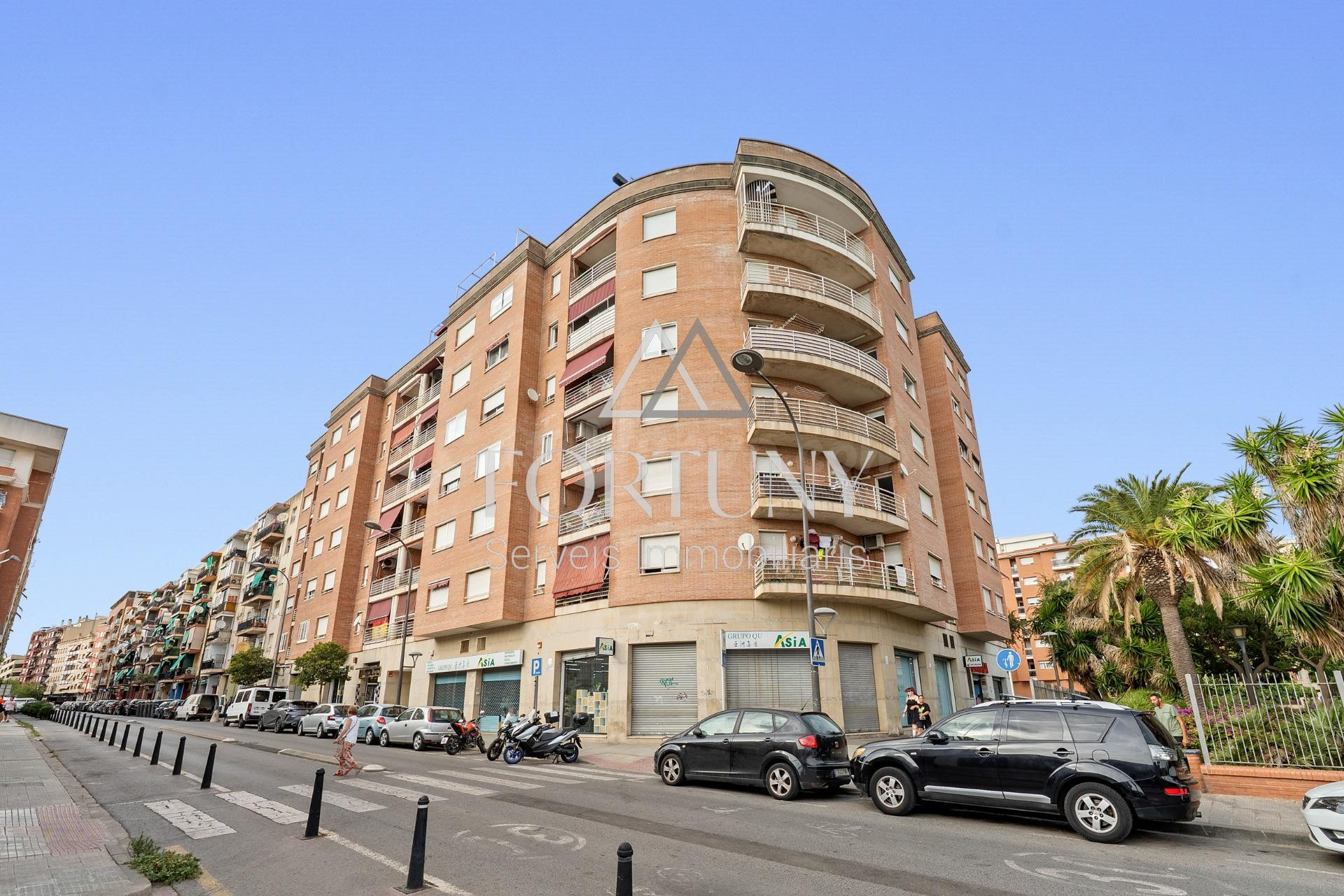 Piso en venta en calle Escultor Rocamora, Reus.