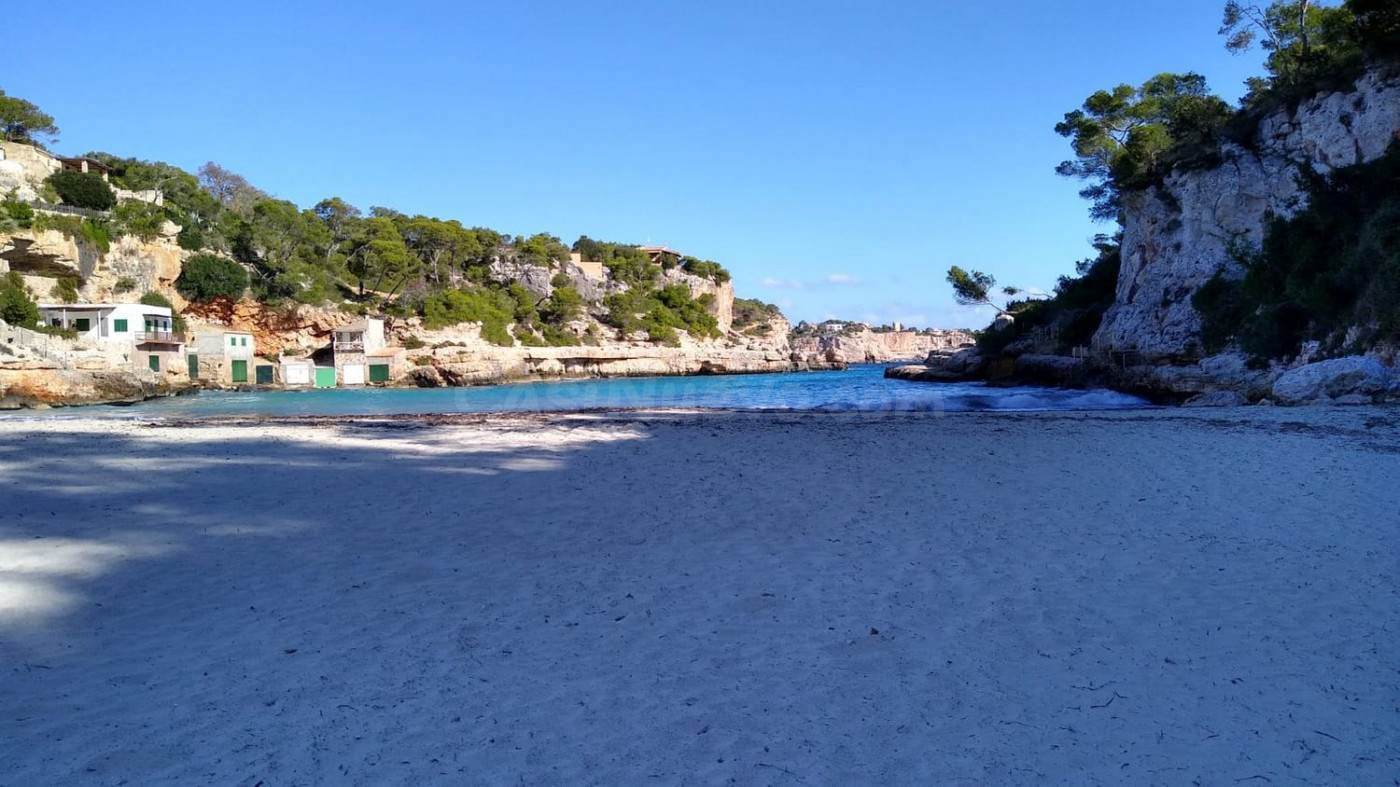 Solar 200m² en venta - Cala Llombards