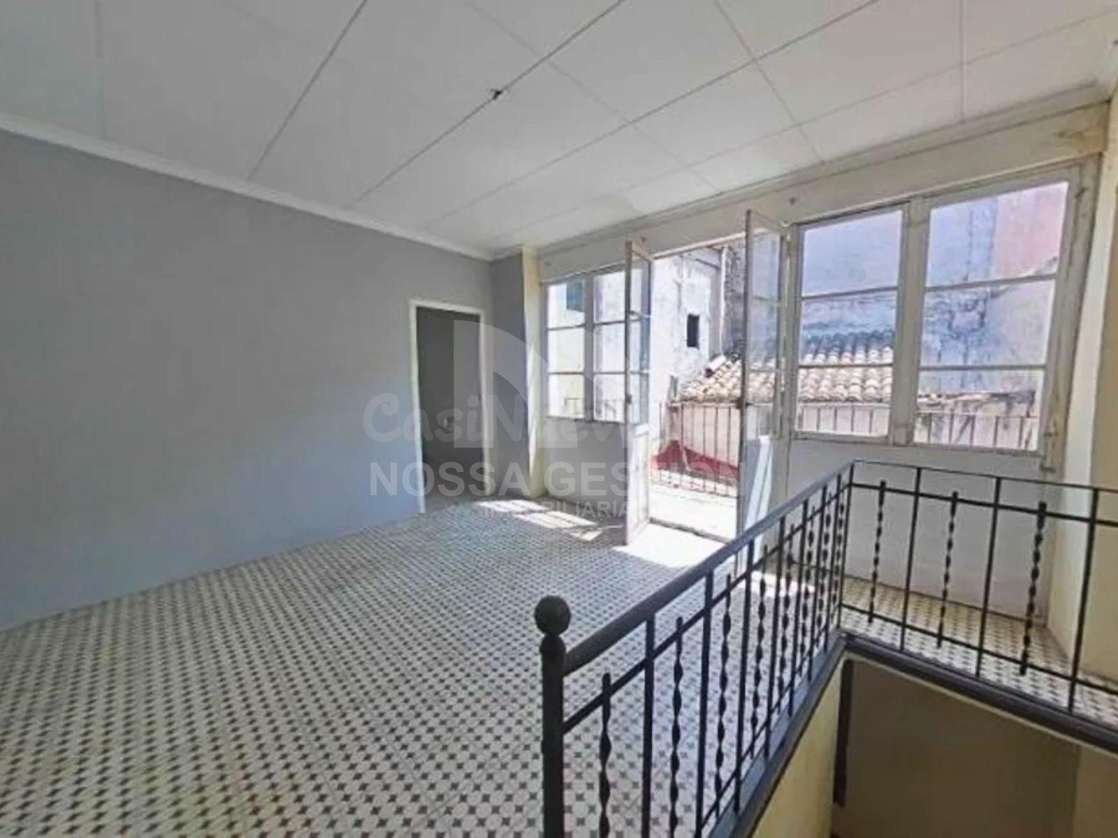 Interesante Oportunidad Inmobiliaria!!! -Espaciosa Casa en V - foto 4