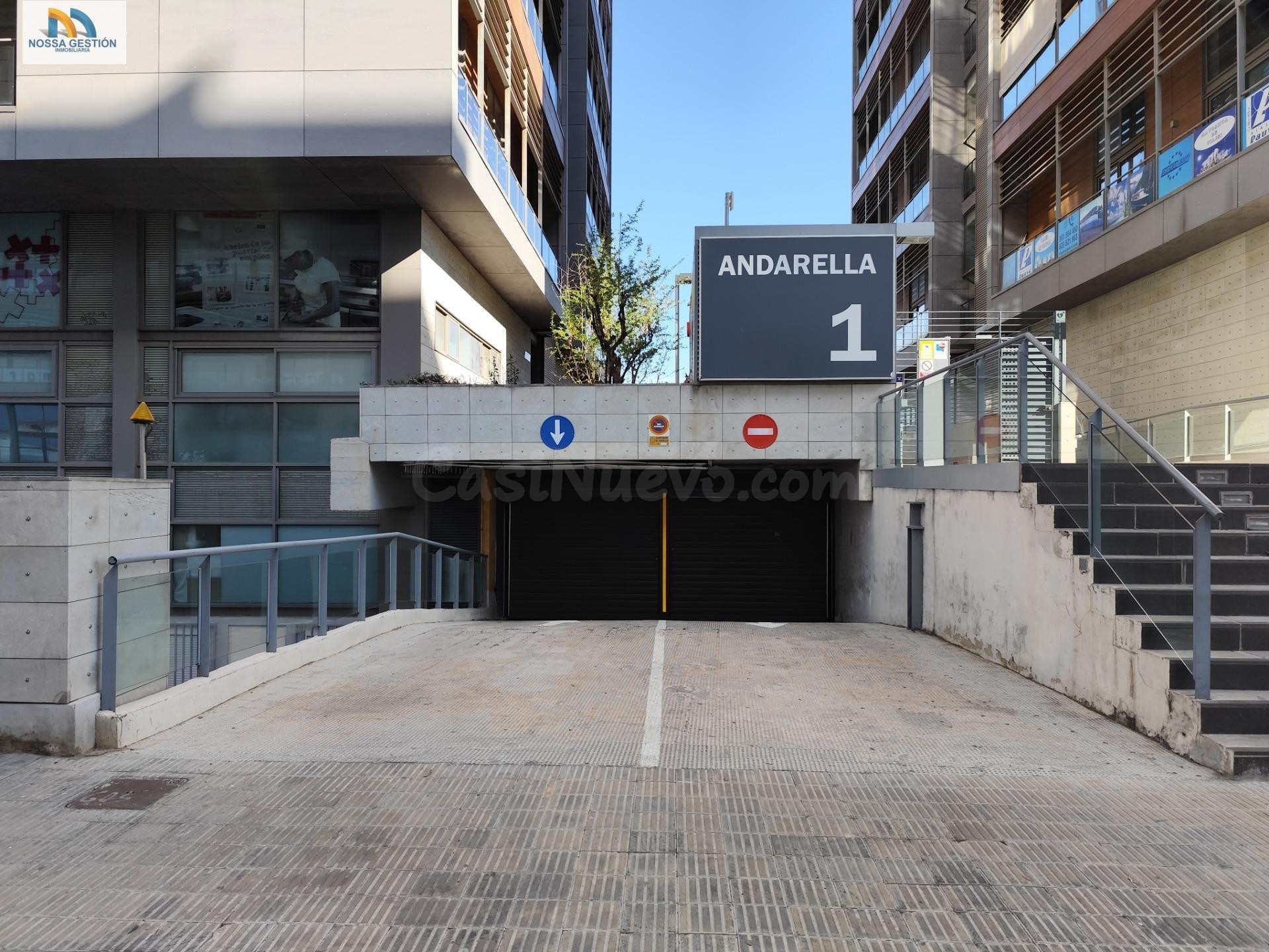 Garaje en Calle Andarella - Vara de Quart