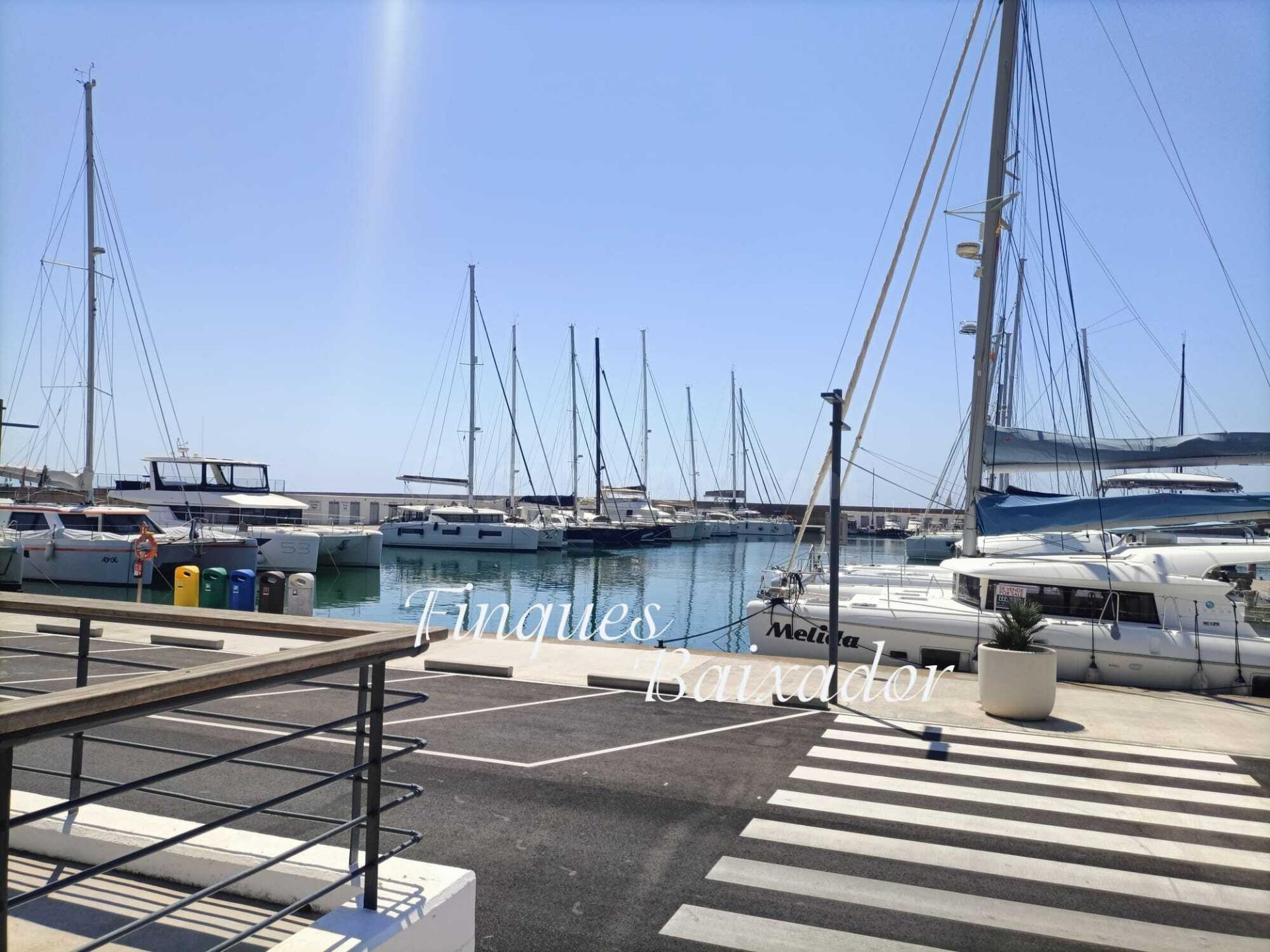 ¡FINQUES BAIXADOR PRESENTA ESTE RESTAURANTE EN FUNCIONAMIENTO EN PORT GINESTA!