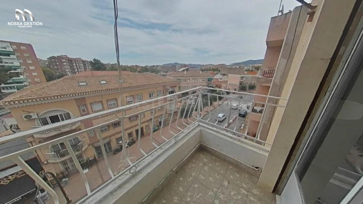 OPORTUNIDAD DE INVERSIÓN - PISO OCUPADO EN BARRIO DEL CARMEN - MURCIA  ⚠️