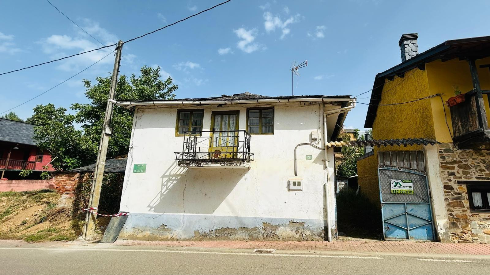 Casa con Terreno en Magaz de Arriba, Arganza - Oportunidad para Reformar por 34.900€