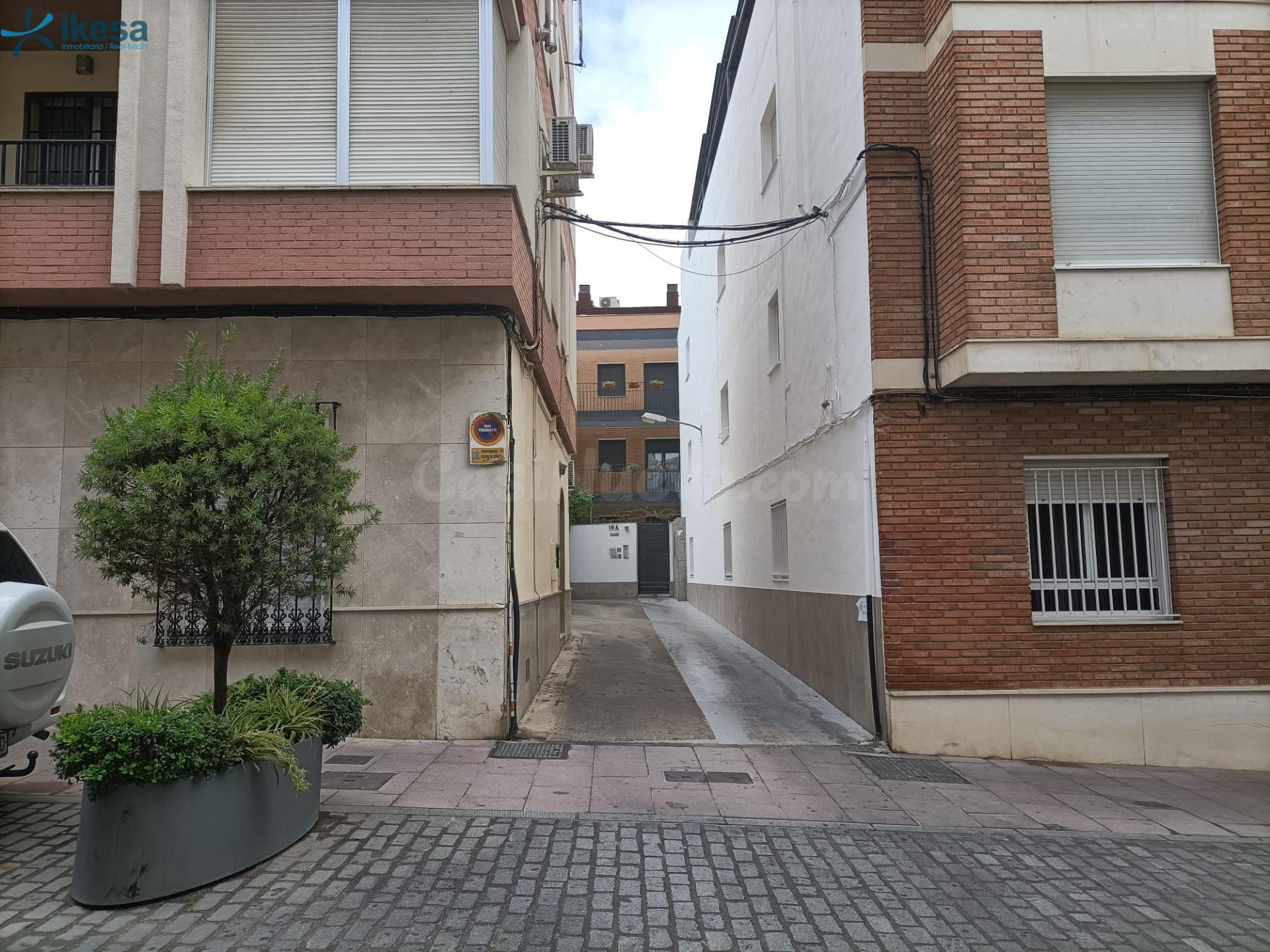 Plaza de garaje en el centro de Lucena (Córdoba)