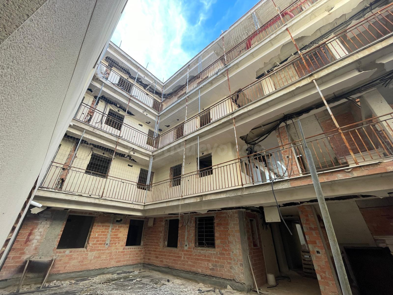Venta de 3 edificios (29 Apartamentos, local, 33 Trasteros, 33 Garajes) en Torredonjimeno