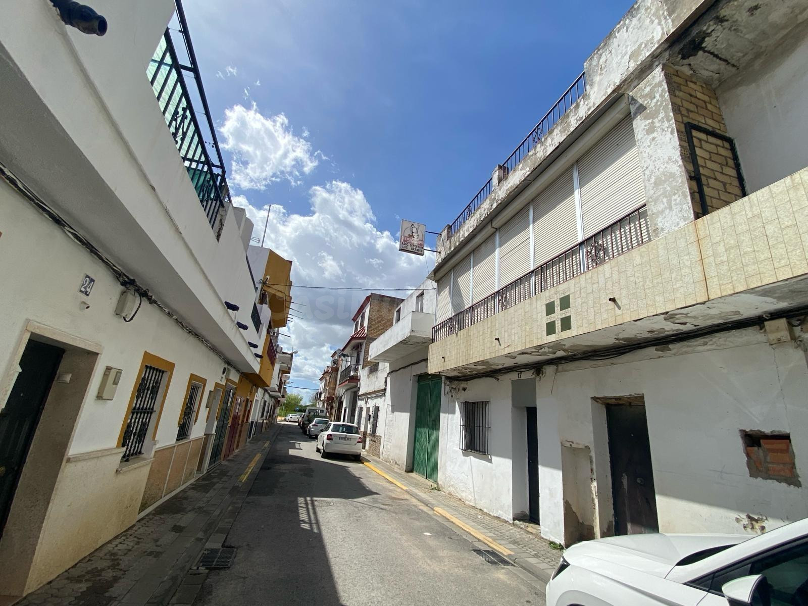 VENTA DE CASA EN ZONA DE PALMETE (SEVILLA)