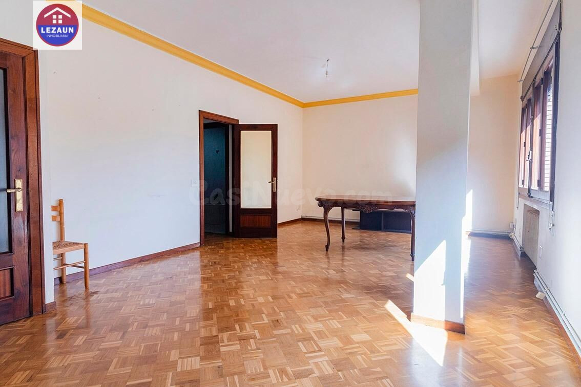 Piso 5 habitaciones 180m² en venta - Funes