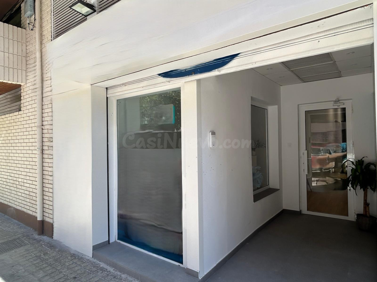 LOCAL COMERCIAL EN VENTA, UBICADO EN PLENO CAMPANAR..CON INQUILINO