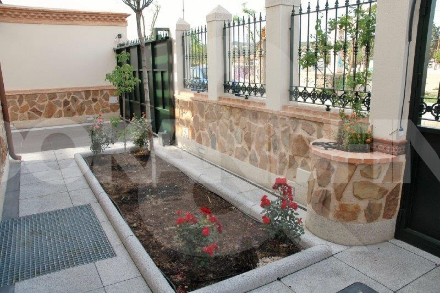 CASA INDEPENDIENTE CON ASCENSOR EN SANTA TERESA