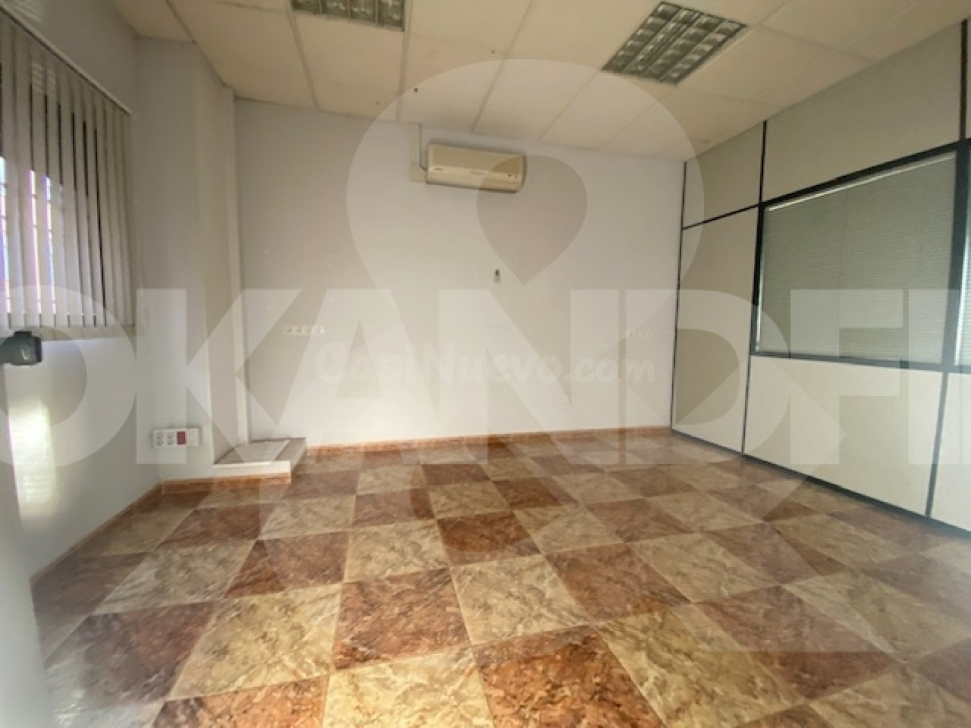 LOCAL COMERCIAL ACONDICIONADO EN BUENAVISTA / AV EUROPA
