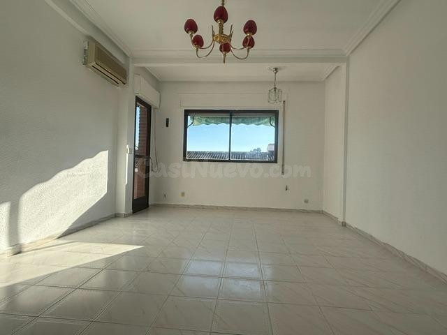 TOLEDO , ZONA RECONQUISTA , PISO EXTERIOR CON TERRAZA , 3 DORMITORIOS ,ASCENSOR,