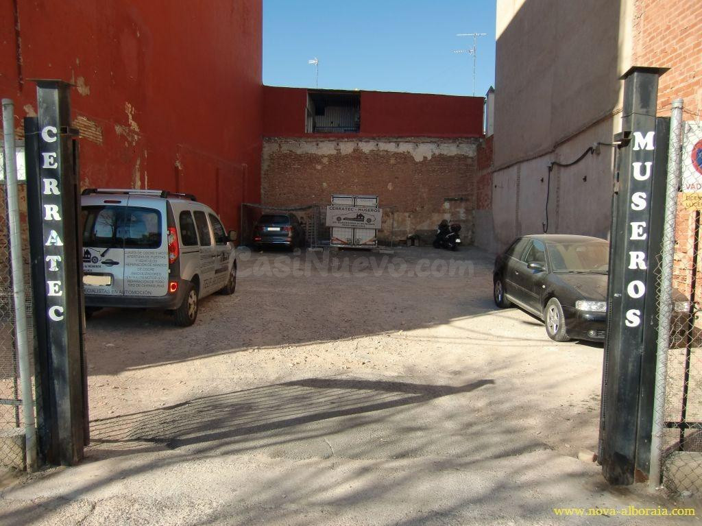 Solar 320m² en venta - carretera barcelona