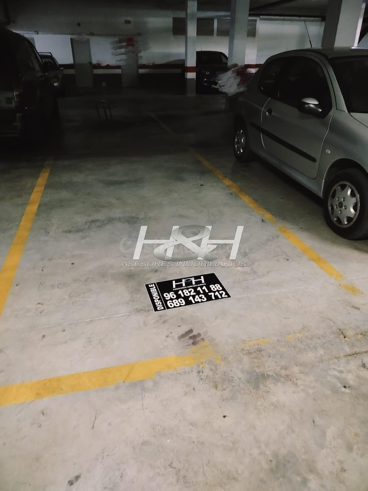 Parking 12m² en alquiler - URB. CASAS VERDES