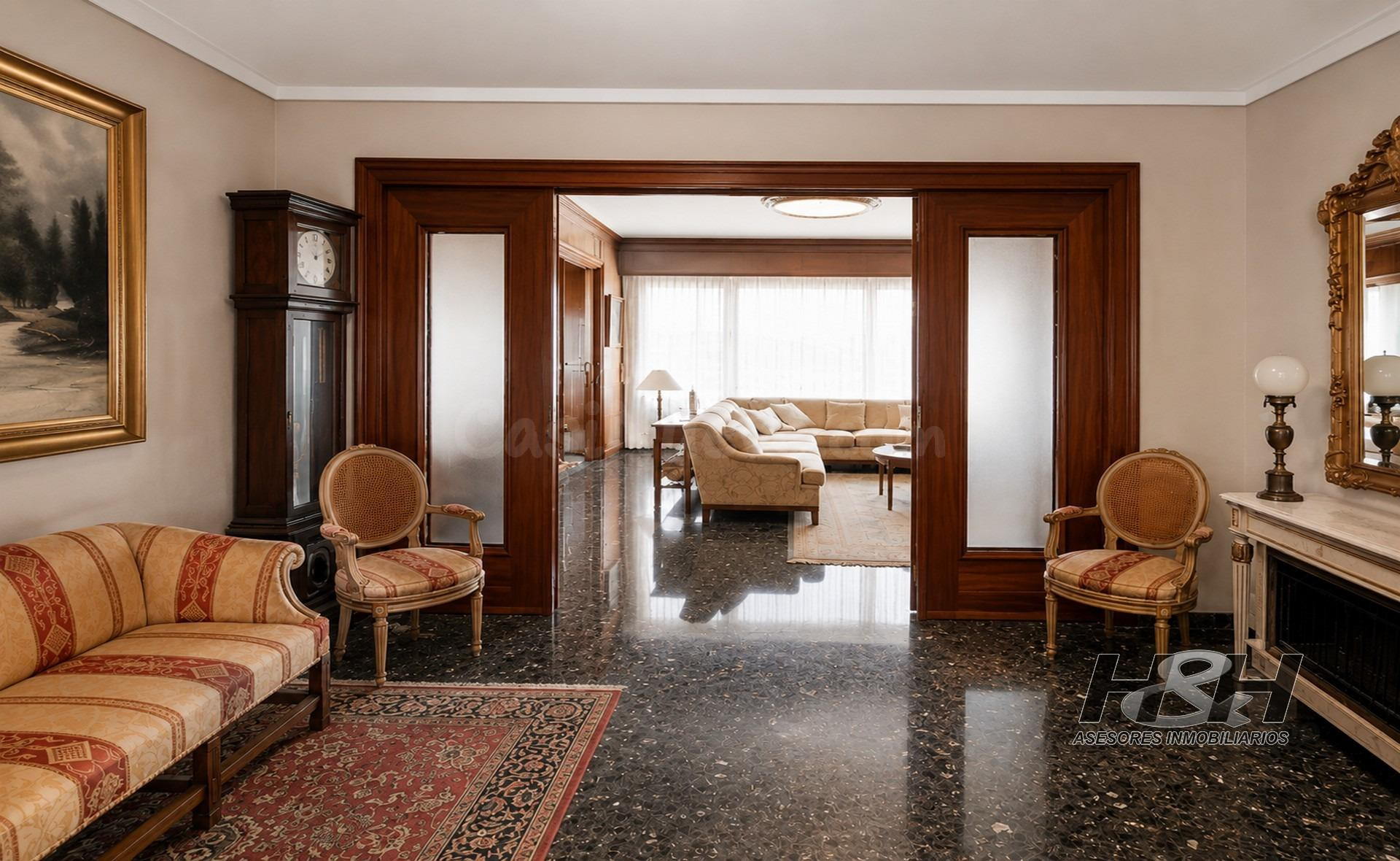 Piso 6 habitaciones 245m² en venta - Gran Vía