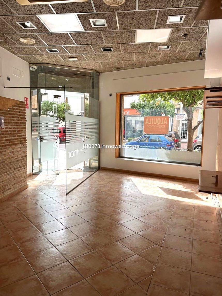 Alquiler de bajo comercial en Alhama de Murcia - foto 3