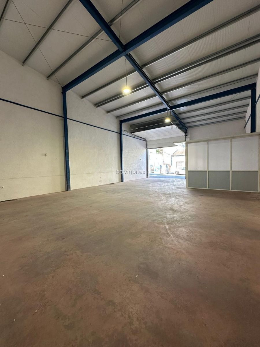 Nave Industrial en Venta en Alhama de Murcia – ¡La Oportunidad Perfecta para tu Negocio!