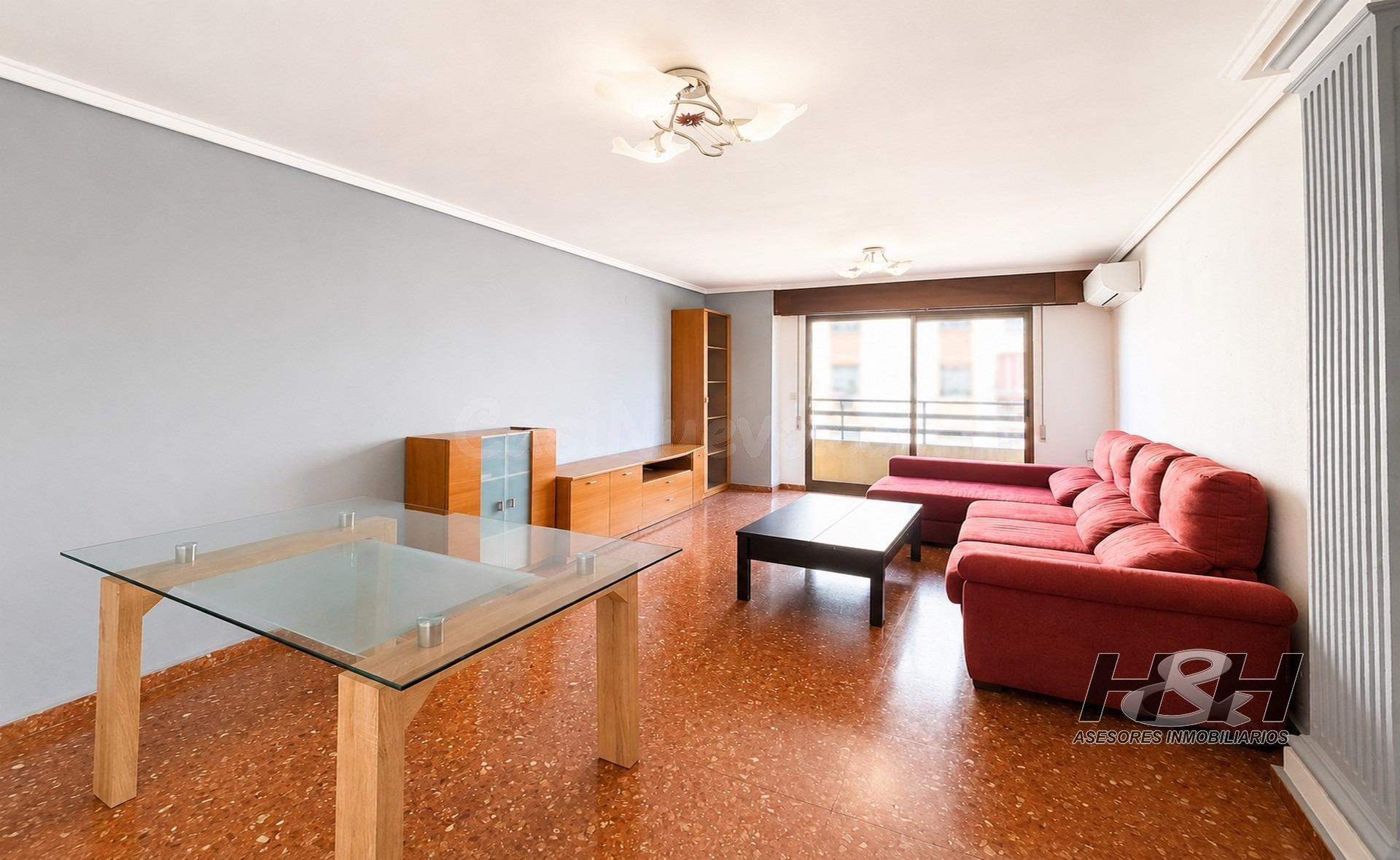 Se vende en Zona Burjassot- Godella. / HH Asesores, Inmobiliaria en Burjassot/.