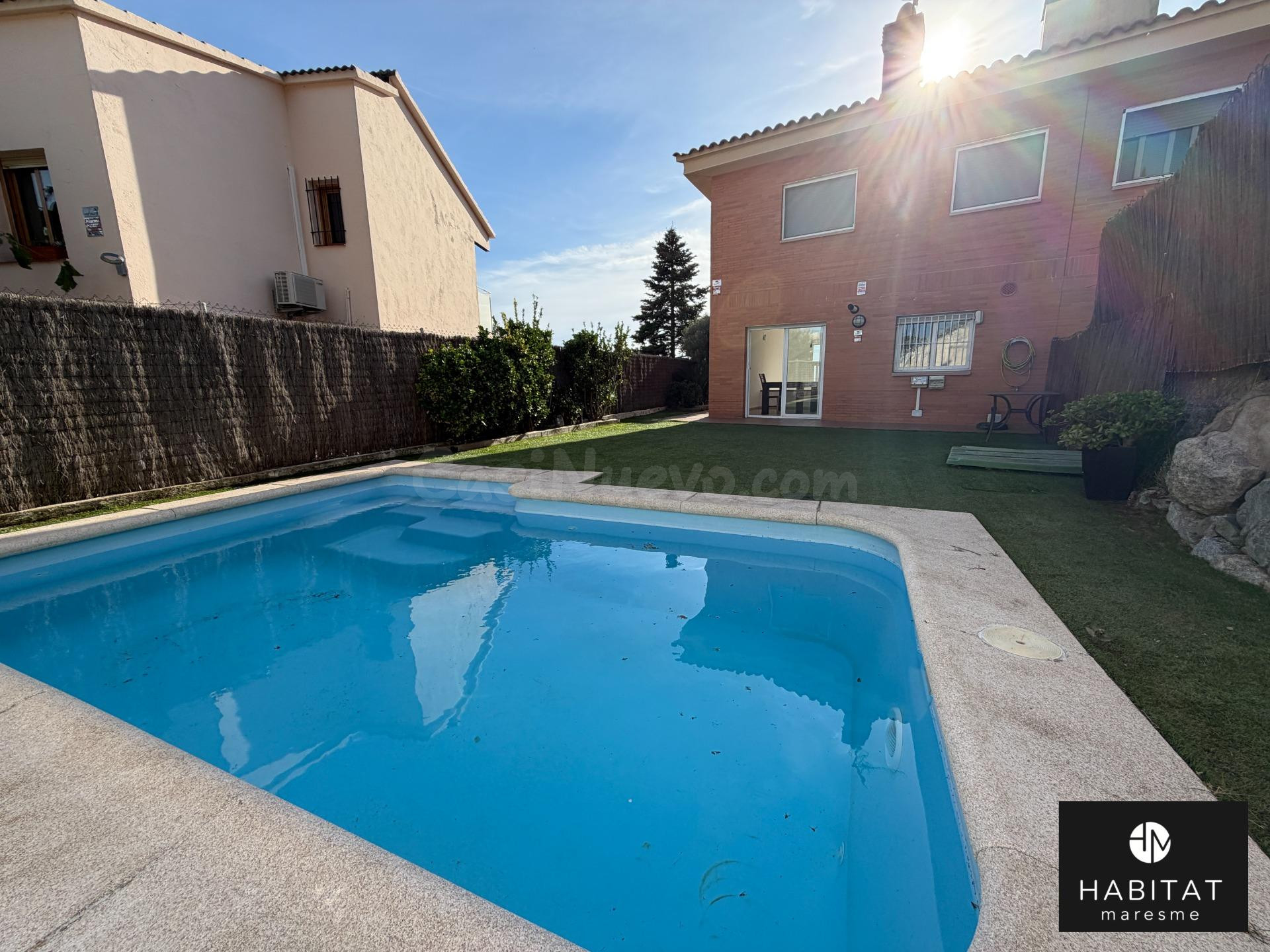 Encantadora Casa en Pineda de Mar con Piscina y Vistas Impresionantes