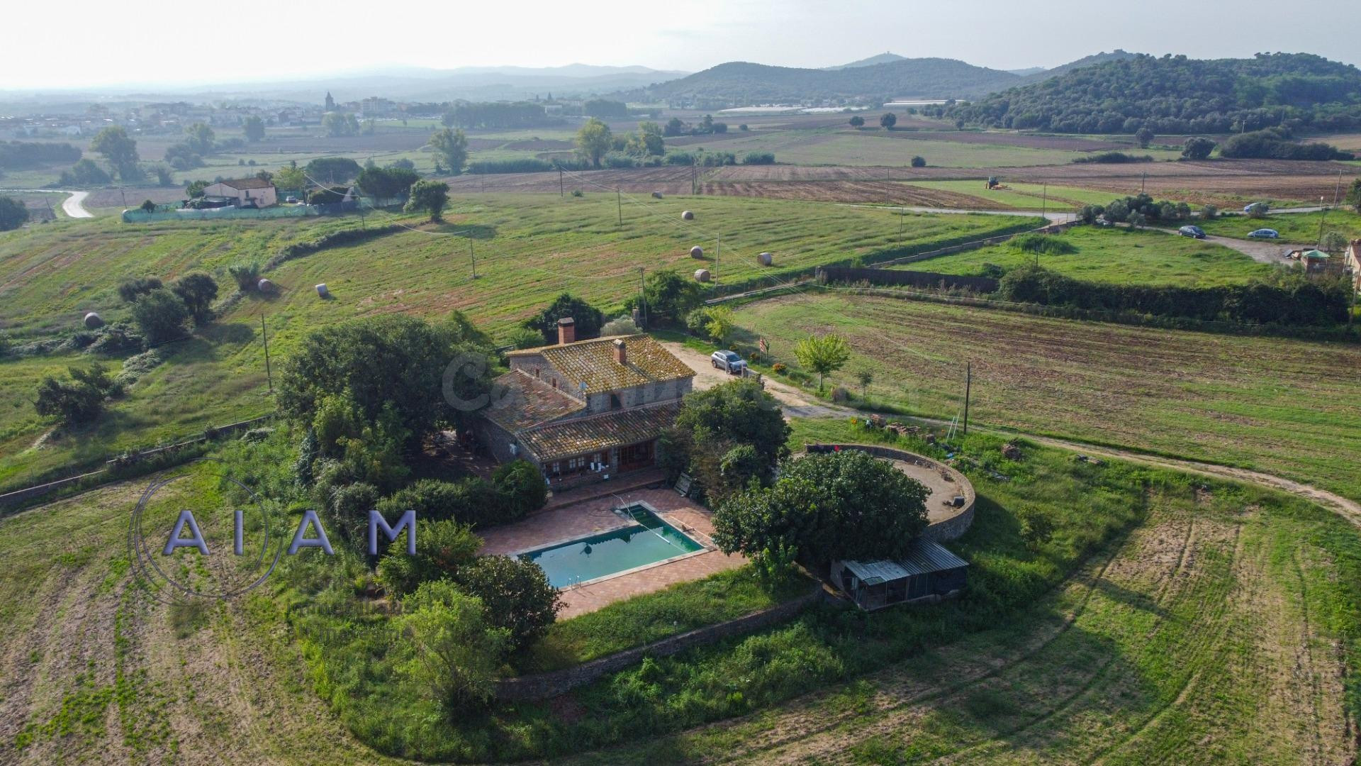 ESPECTACULAR MASIA DEL 1700 EN MAÇANET DE LA SELVA