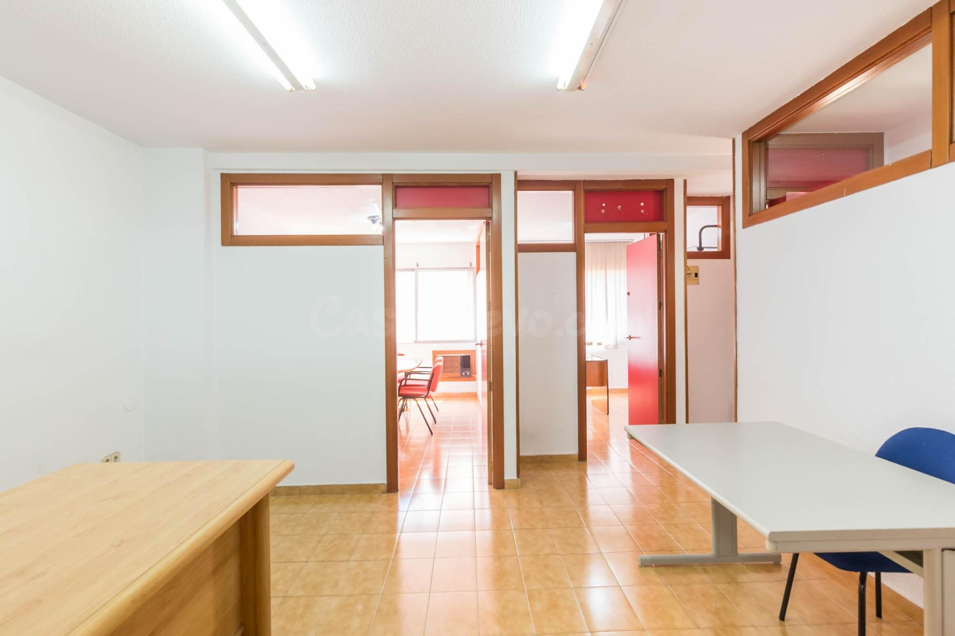 Oficina 4 habitaciones 81m² en venta - Corte Ingles