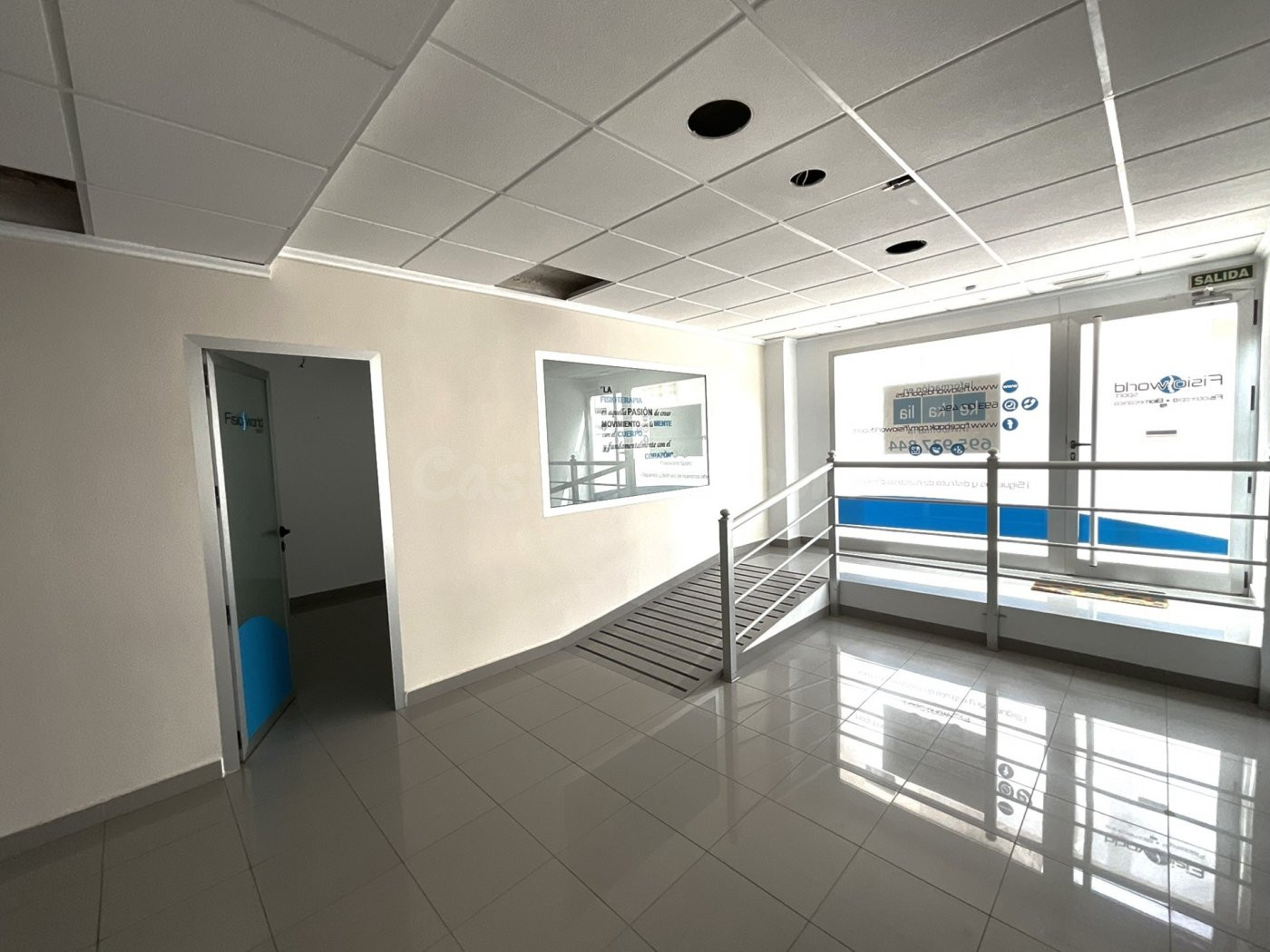 Local comercial 101m² en venta - Avenida Europa