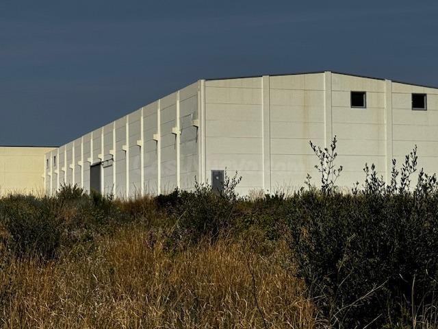 Nave de 1.530 m2 en parcela de 5.400 m2 en Hospitalet de l´I