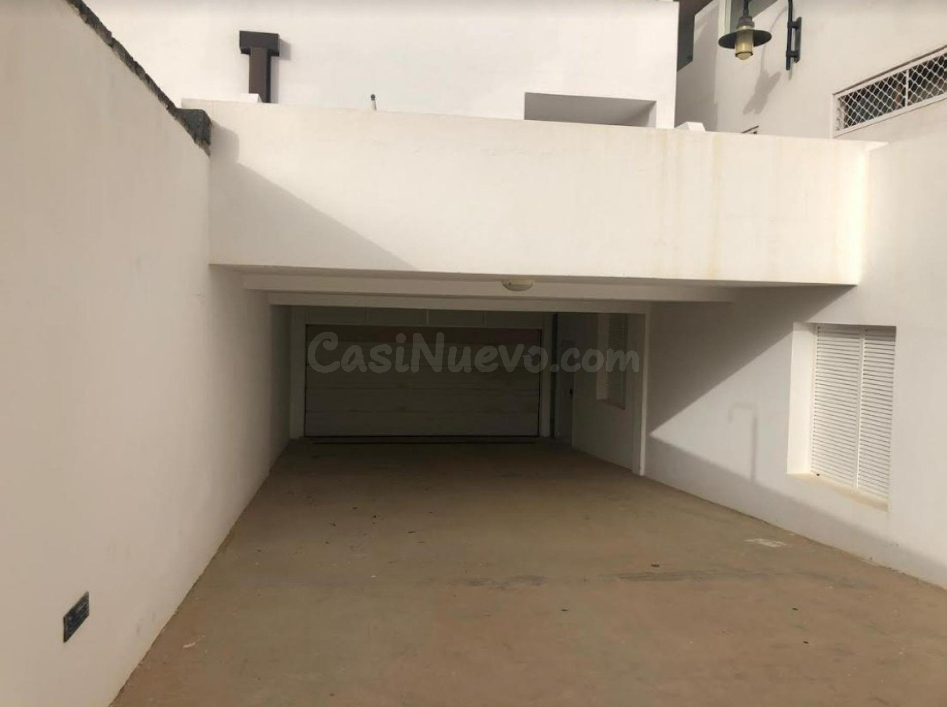 LOTE DE 82 PARKINGS EN TEGUISE (LANZAROTE) - foto 2