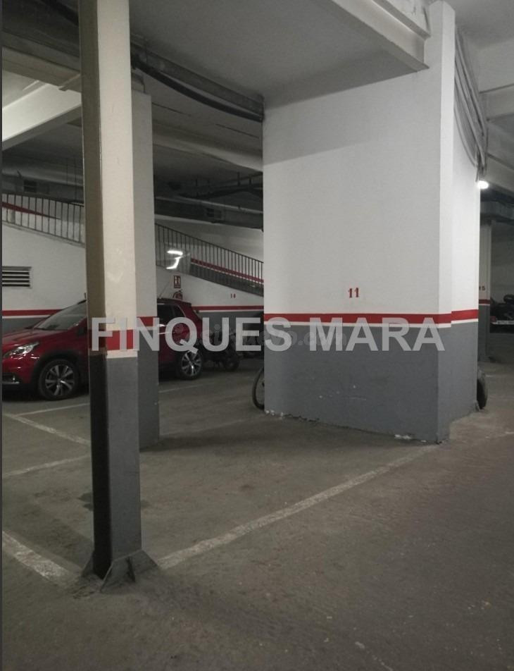 PLAZA DE PARKING CON TRASTERO!!!!