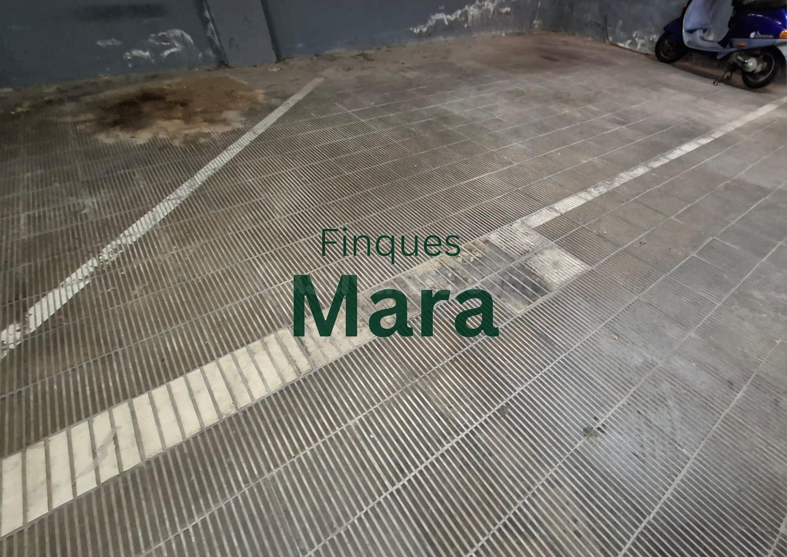 PLAZA DE PARKING EN VINYETS!!!... GRAN TAMAÑO!