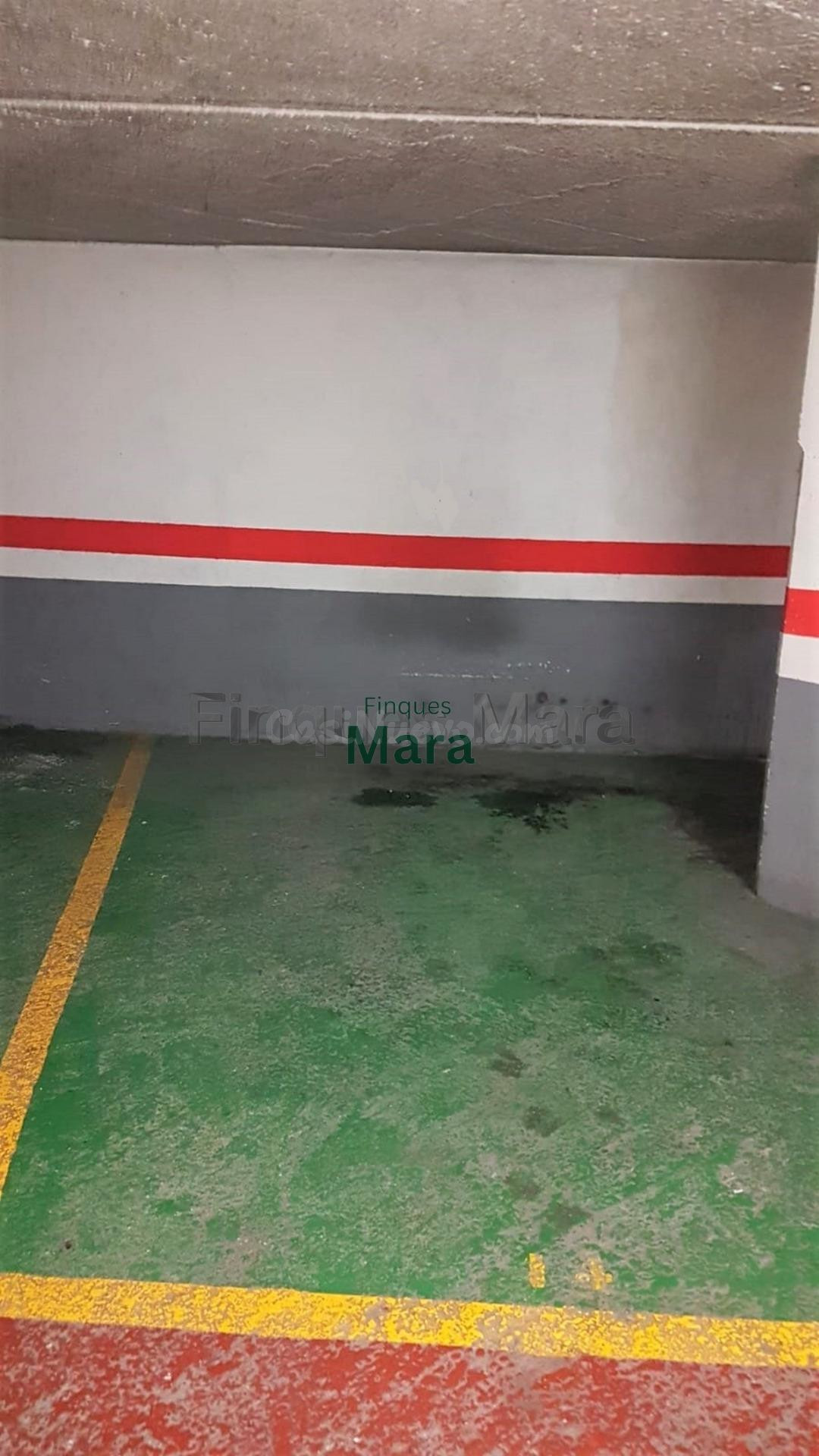PLAZA DE PARKING CÉNTRICA!!!
