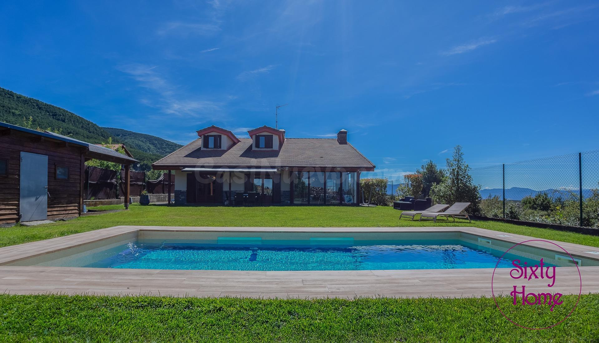Chalet 4 habitaciones 431m² en venta - Poblaciones norte
