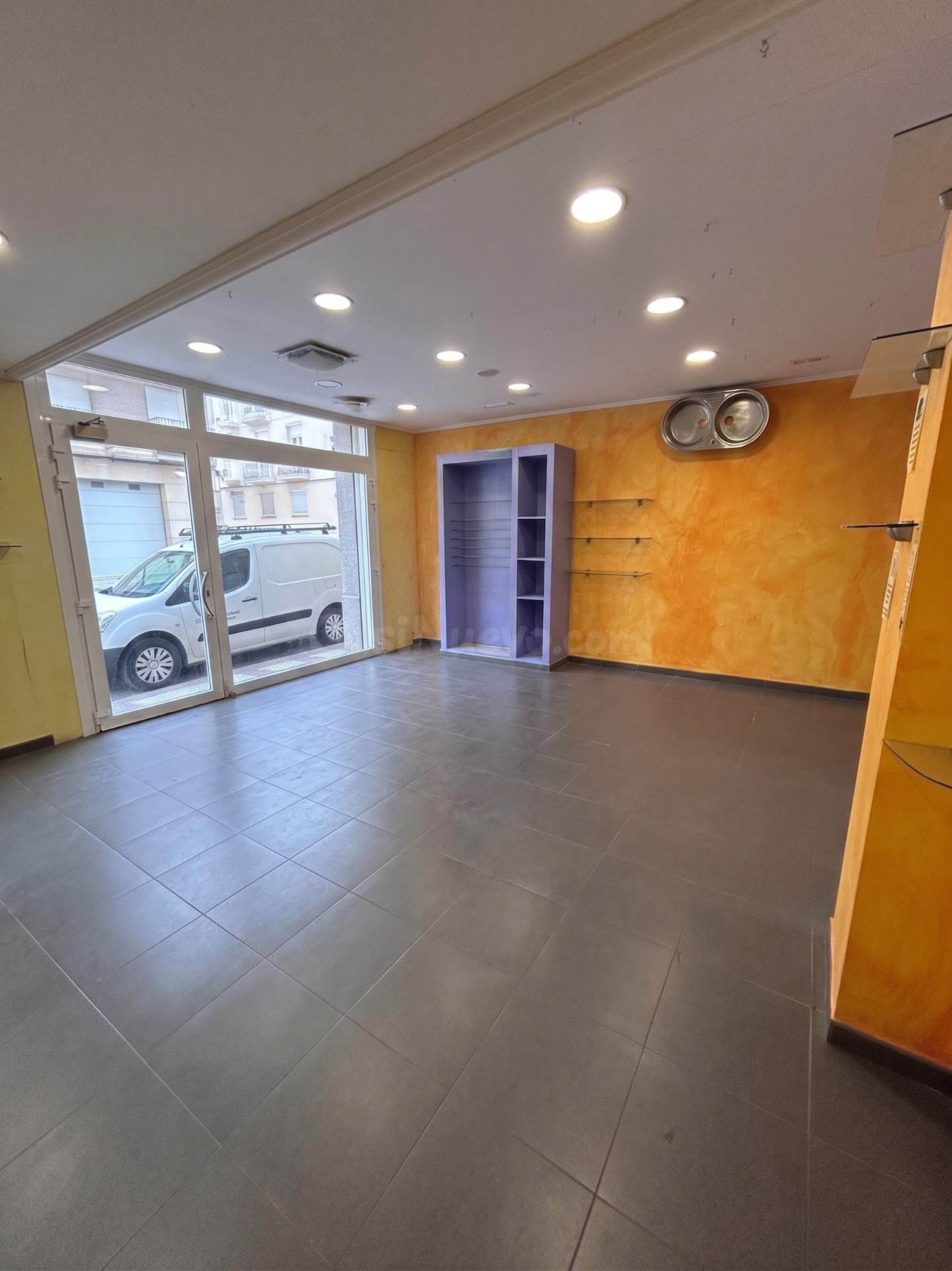 LOCAL COMERCIAL, TIENDA Y ALMACÉN EN CERVERA – GRAN OPORTUNIDAD