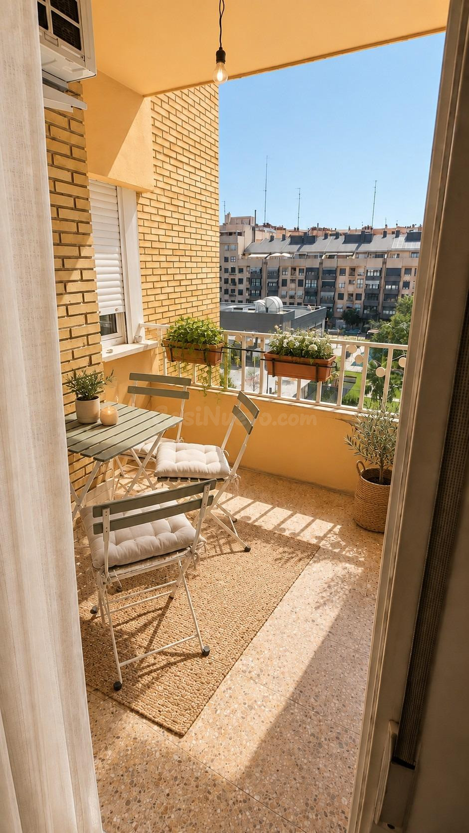 Piso en alquiler en calle Río Escalona, Valencia – 3 habitaciones