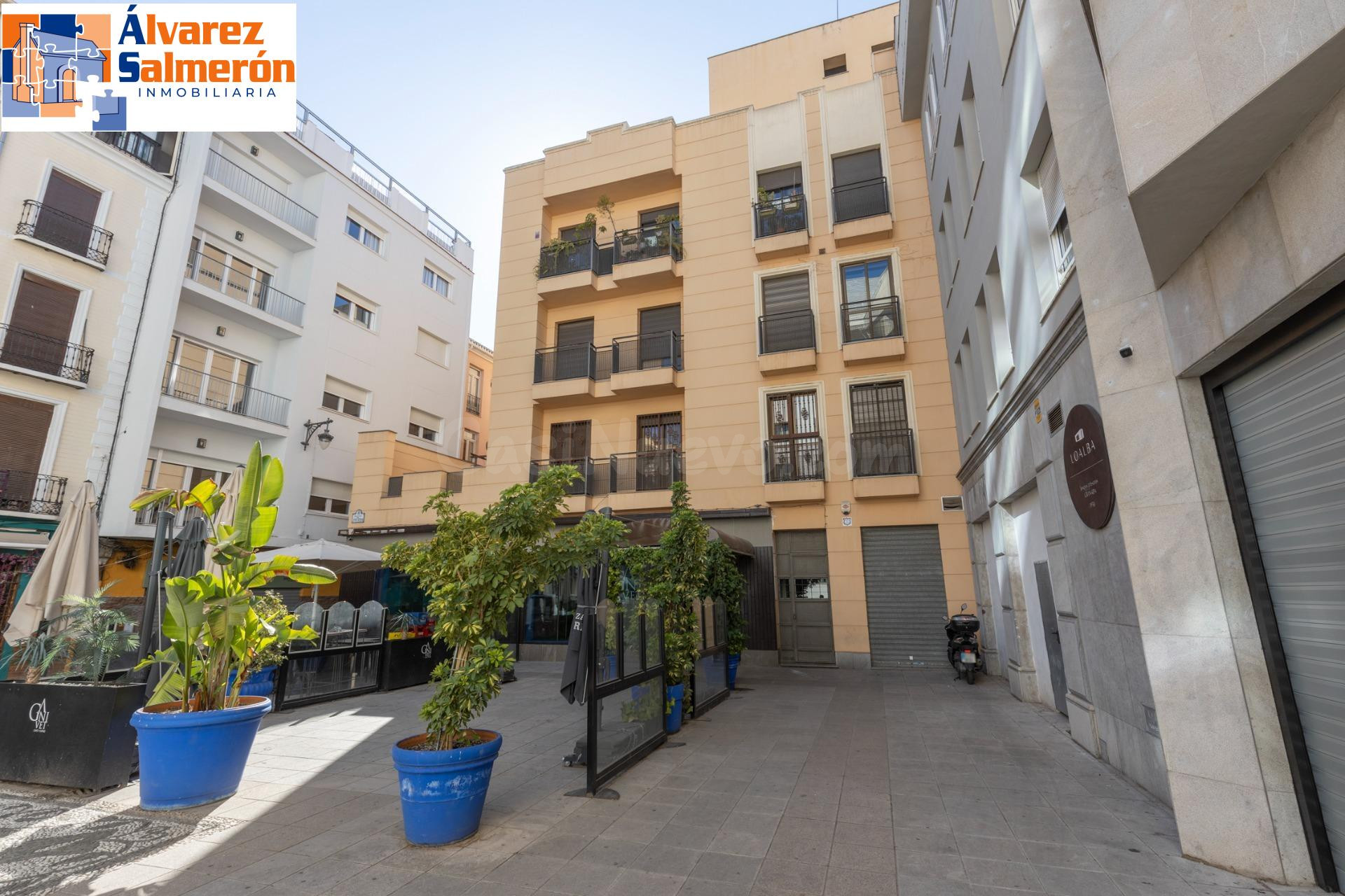 Espacio exclusivo en pleno centro de Granada - Ganivet