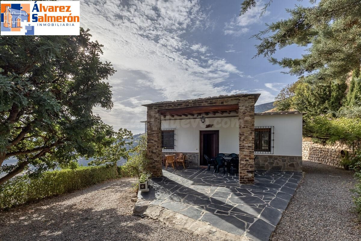 FANTASTICA CASA CON ENCANTO Y PARCELA EN CAÑAR, LA ALPUJARRA