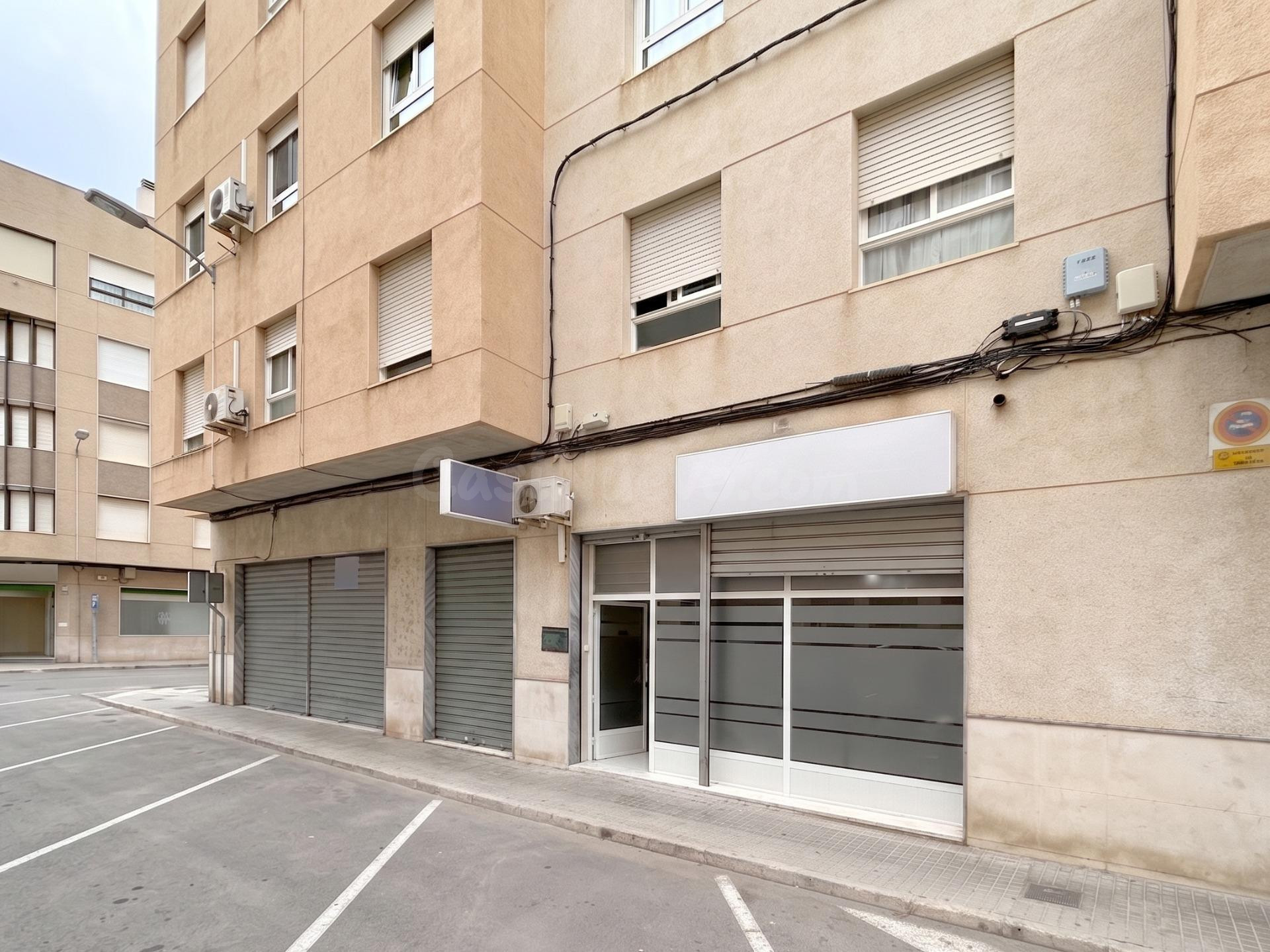 PELUQUERIA EN FUNCIONAMIENTO